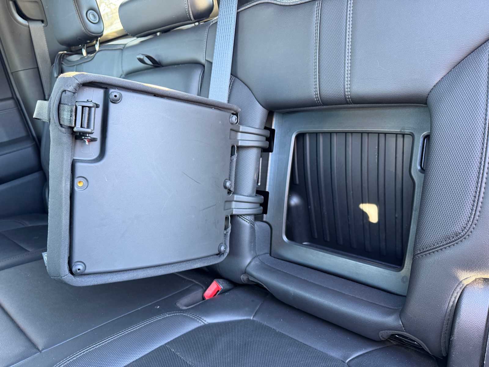 Thumbnail: 2021 Chevrolet Silverado 3500 - 31