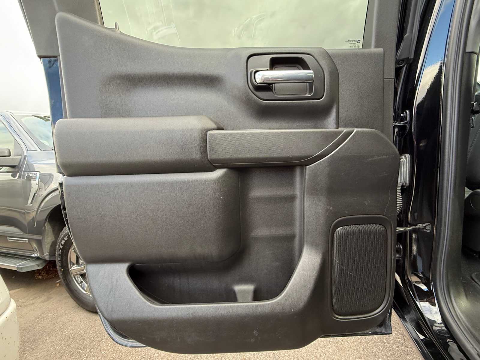 Thumbnail: 2019 Chevrolet Silverado 1500 - 24