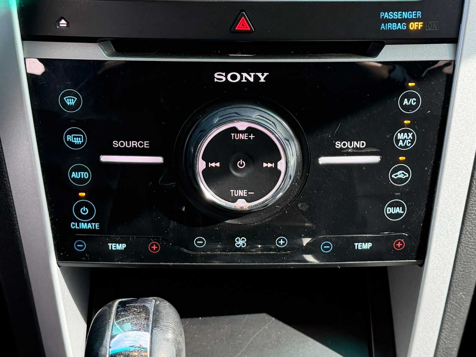 Thumbnail: 2014 Ford Explorer - 17