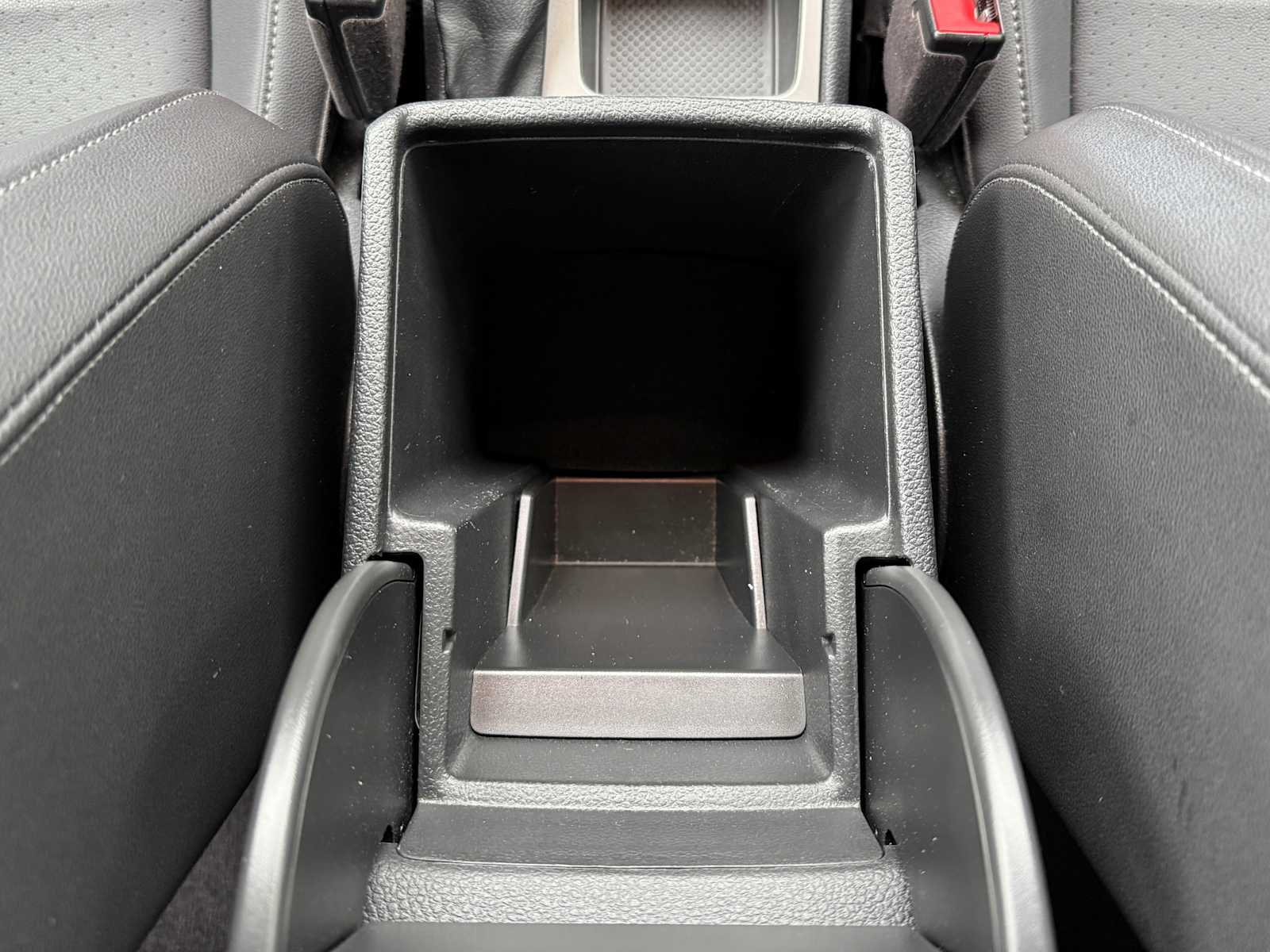 Thumbnail: 2021 Volkswagen Passat - 19