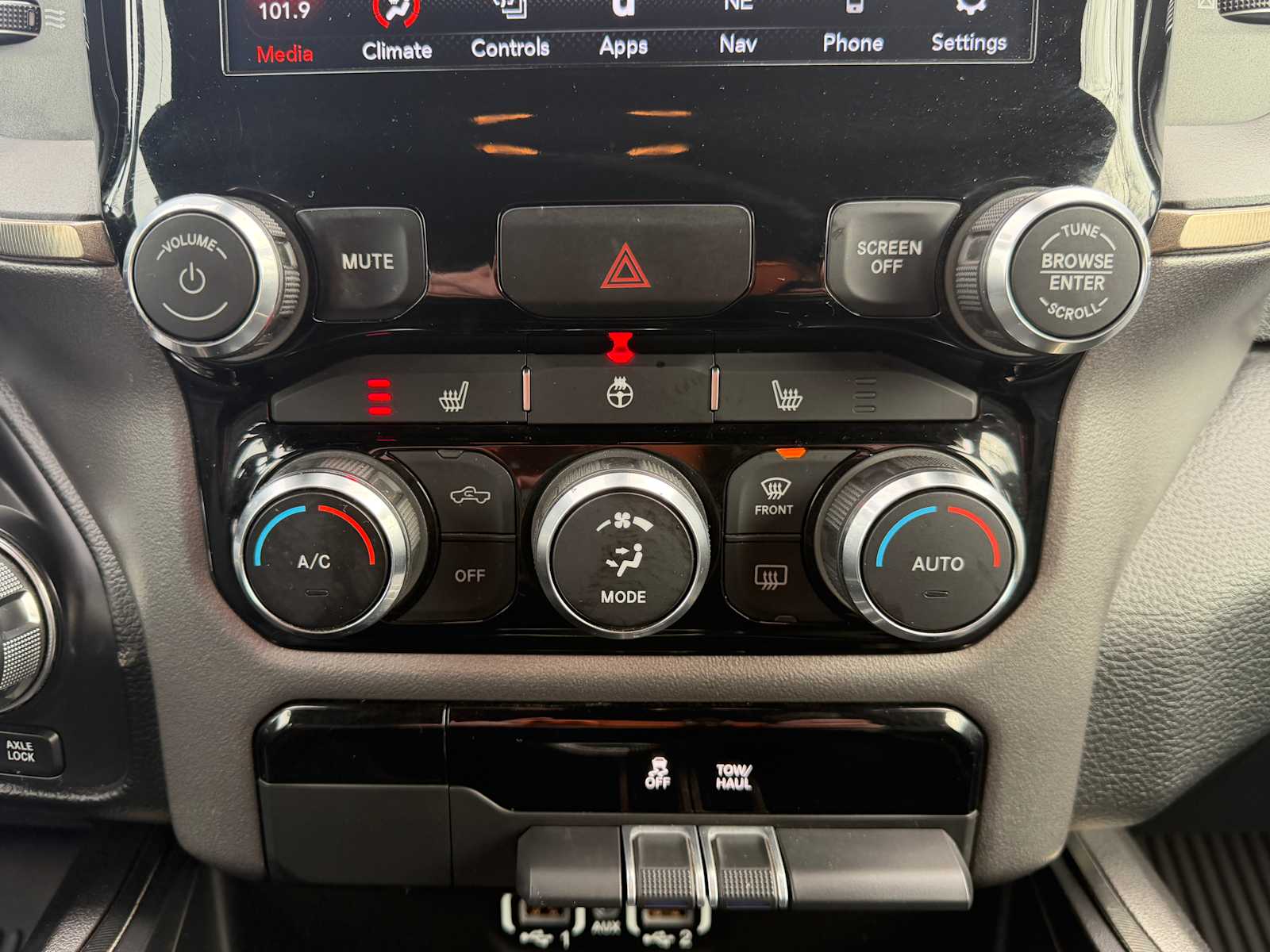 Thumbnail: 2020 RAM 1500 - 22