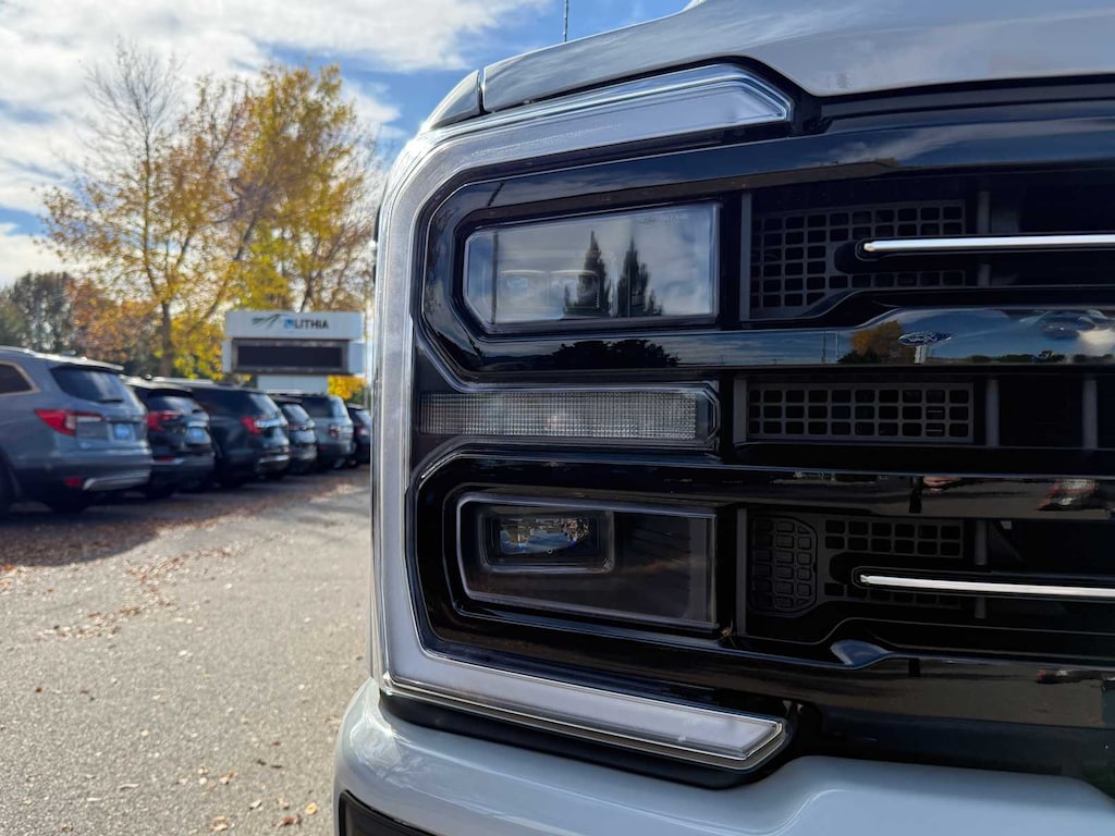 New 2026 Ford F-350 Platinum Truck Crew Cab