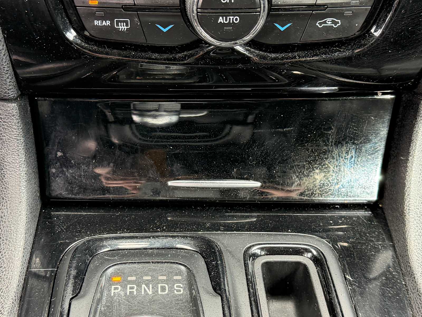 Thumbnail: 2018 Chrysler 300 - 17