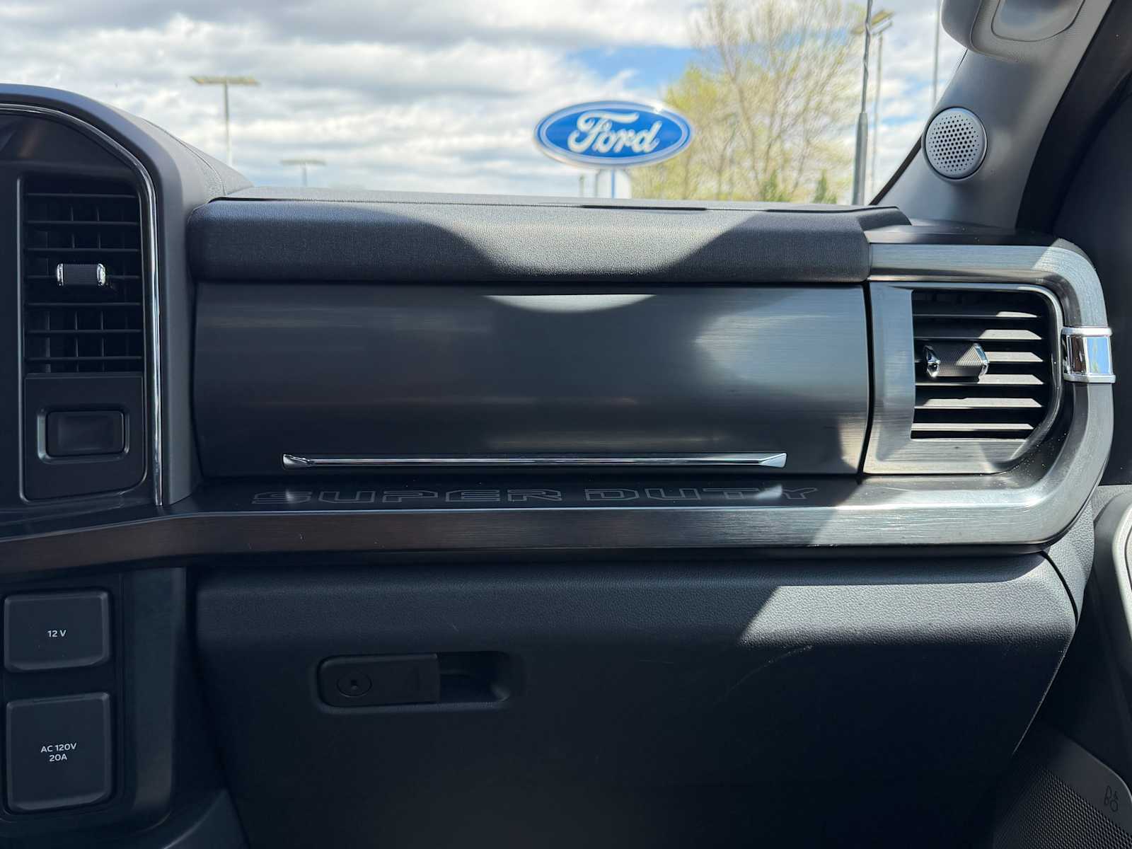 Thumbnail: 2024 Ford Econoline - 25