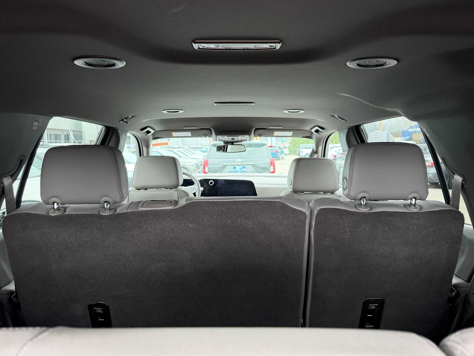 Thumbnail: 2025 Chevrolet Tahoe - 30