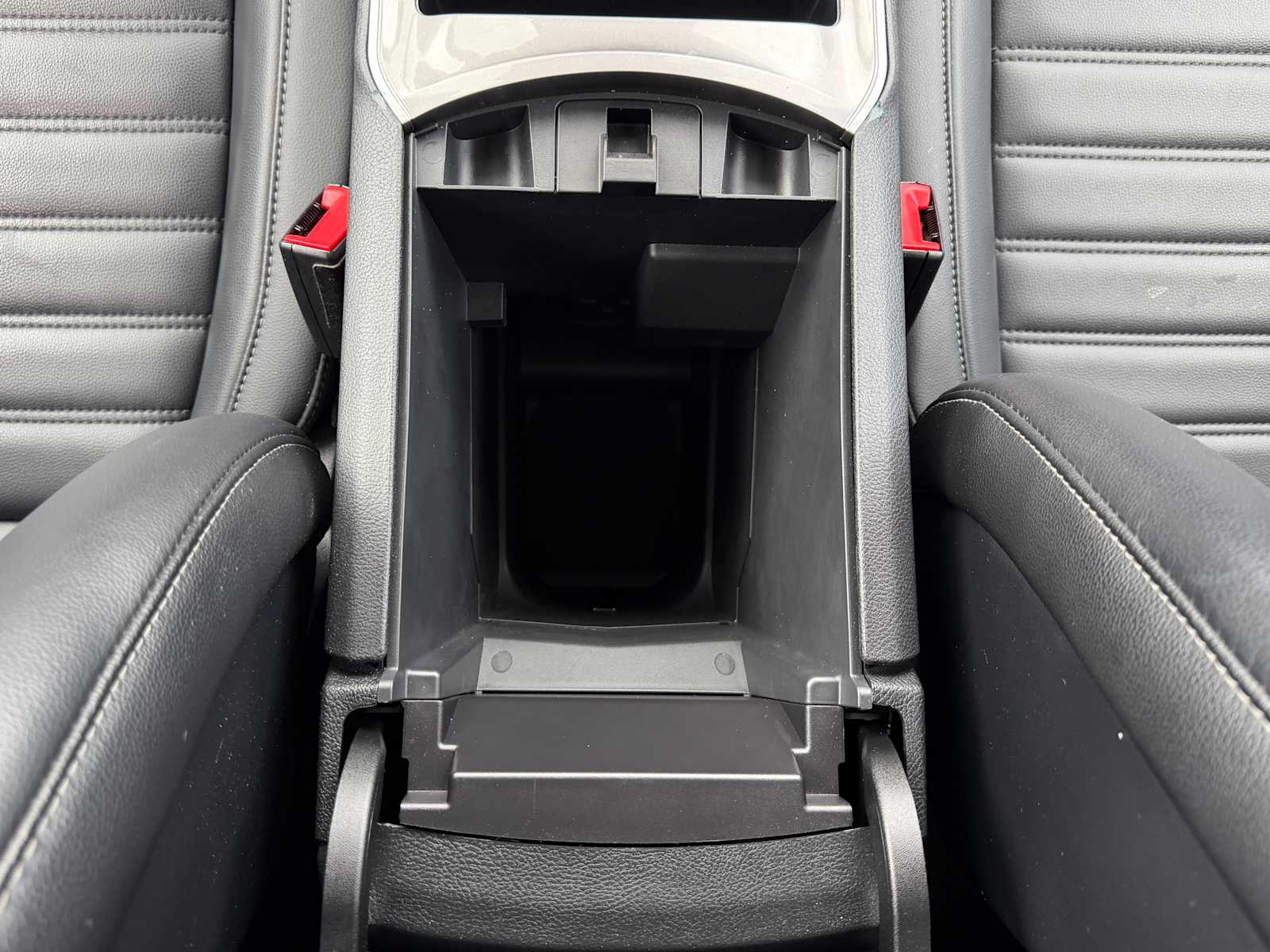 Thumbnail: 2024 Ford Edge - 25