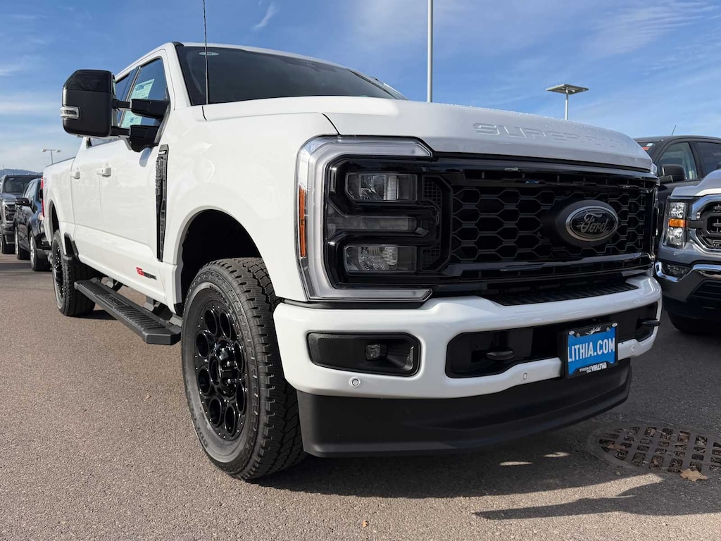 New 2026 Ford F-350 Lariat Truck Crew Cab