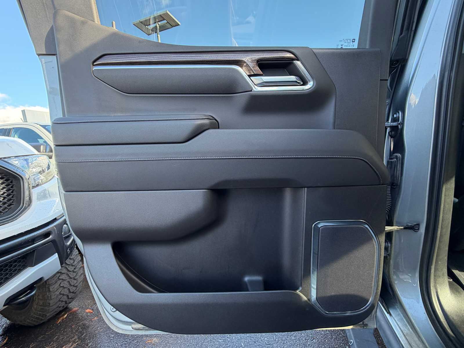 Thumbnail: 2024 Chevrolet Silverado 1500 - 24