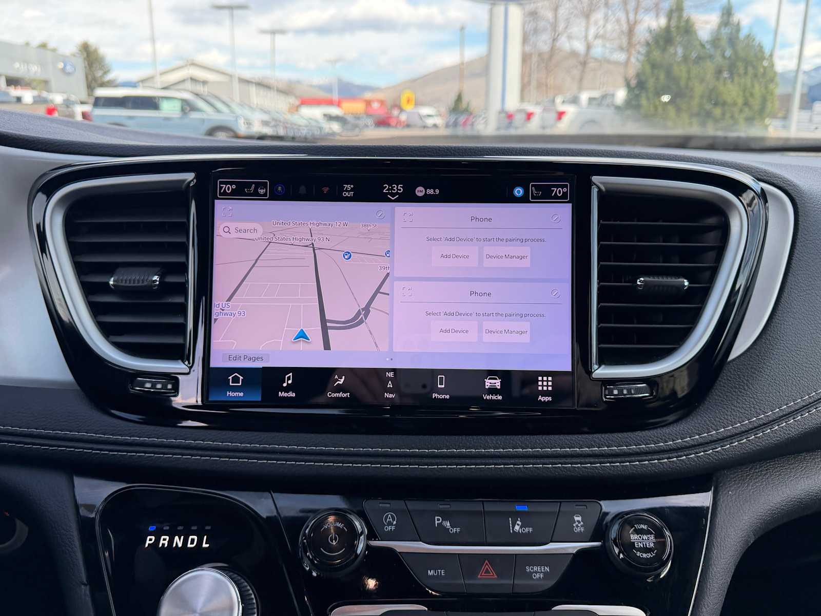 Thumbnail: 2025 Chrysler Pacifica - 16