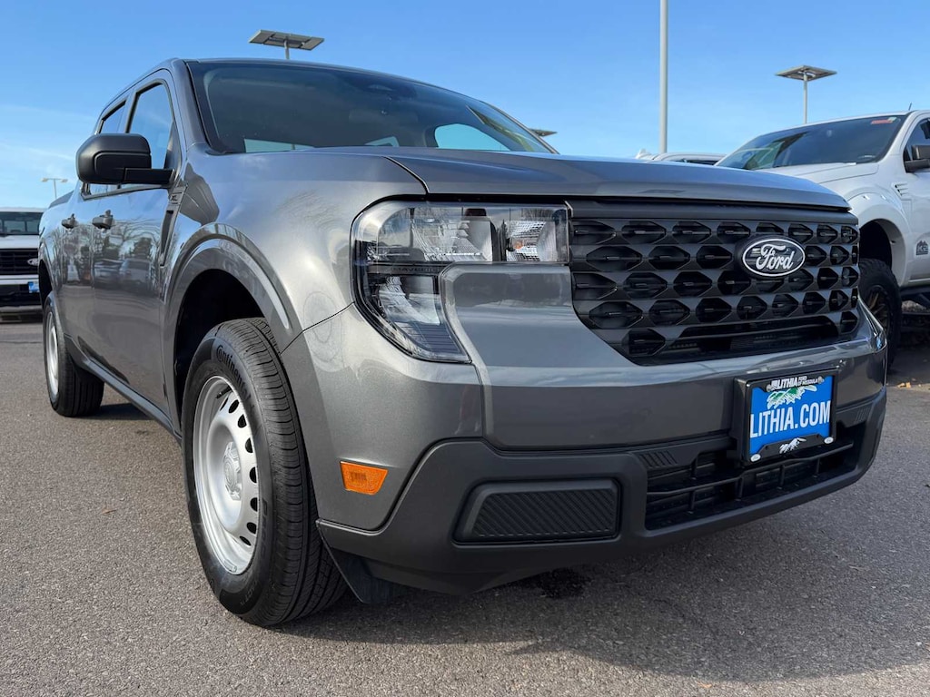 New 2025 Ford Maverick XL Truck SuperCrew