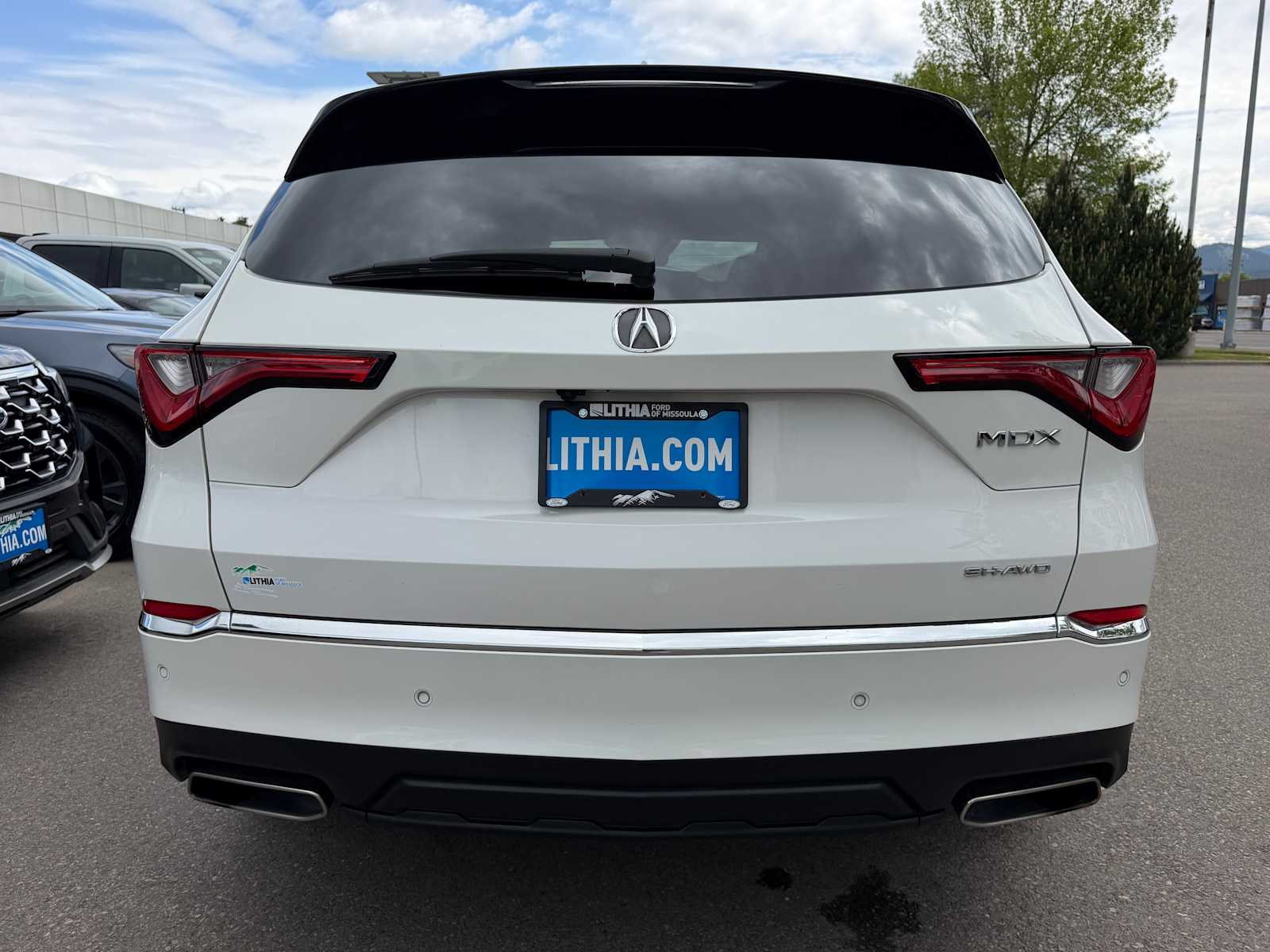 Thumbnail: 2023 Acura MDX - 8