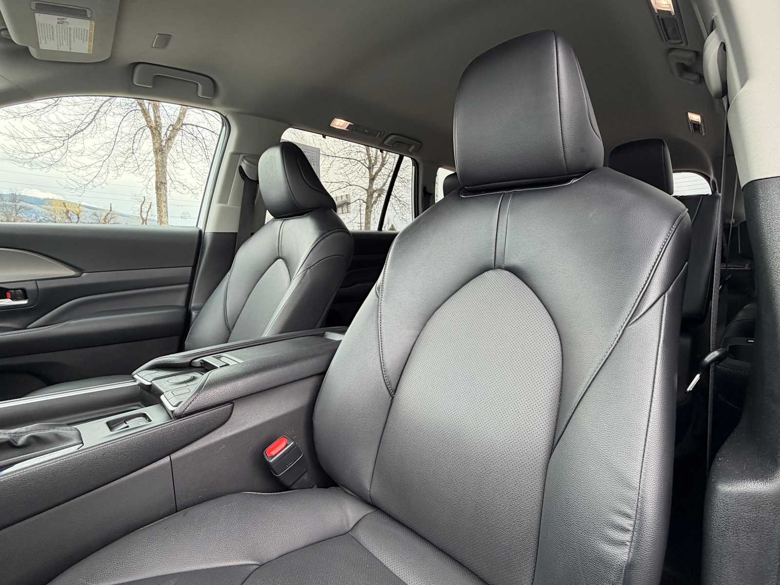 Thumbnail: 2024 Toyota Grand Highlander - 11