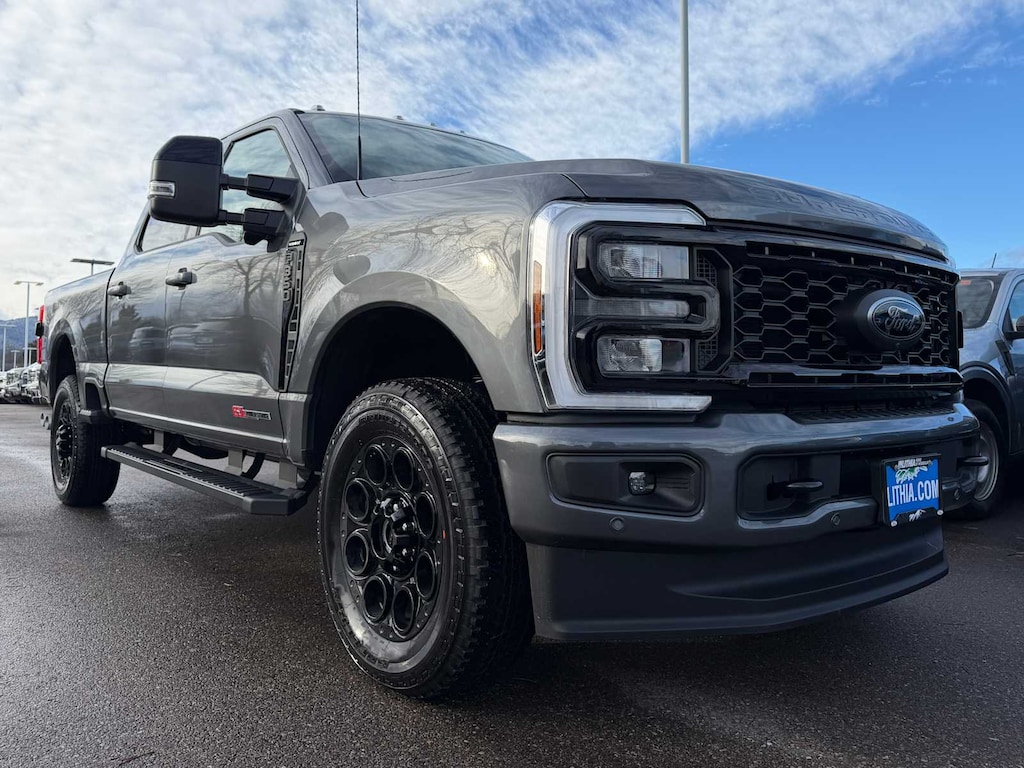 New 2026 Ford F-350 Lariat Truck Crew Cab