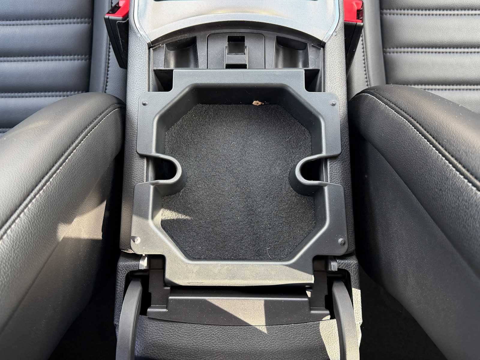 Thumbnail: 2022 Ford Edge - 21