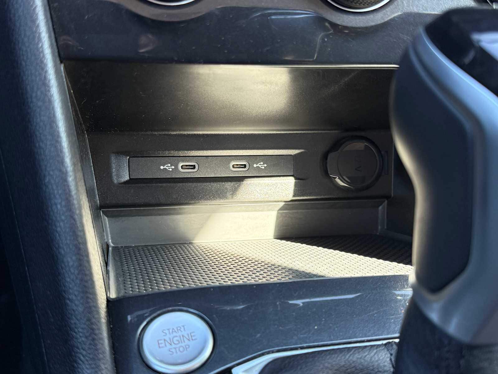 Thumbnail: 2024 Volkswagen Tiguan - 18