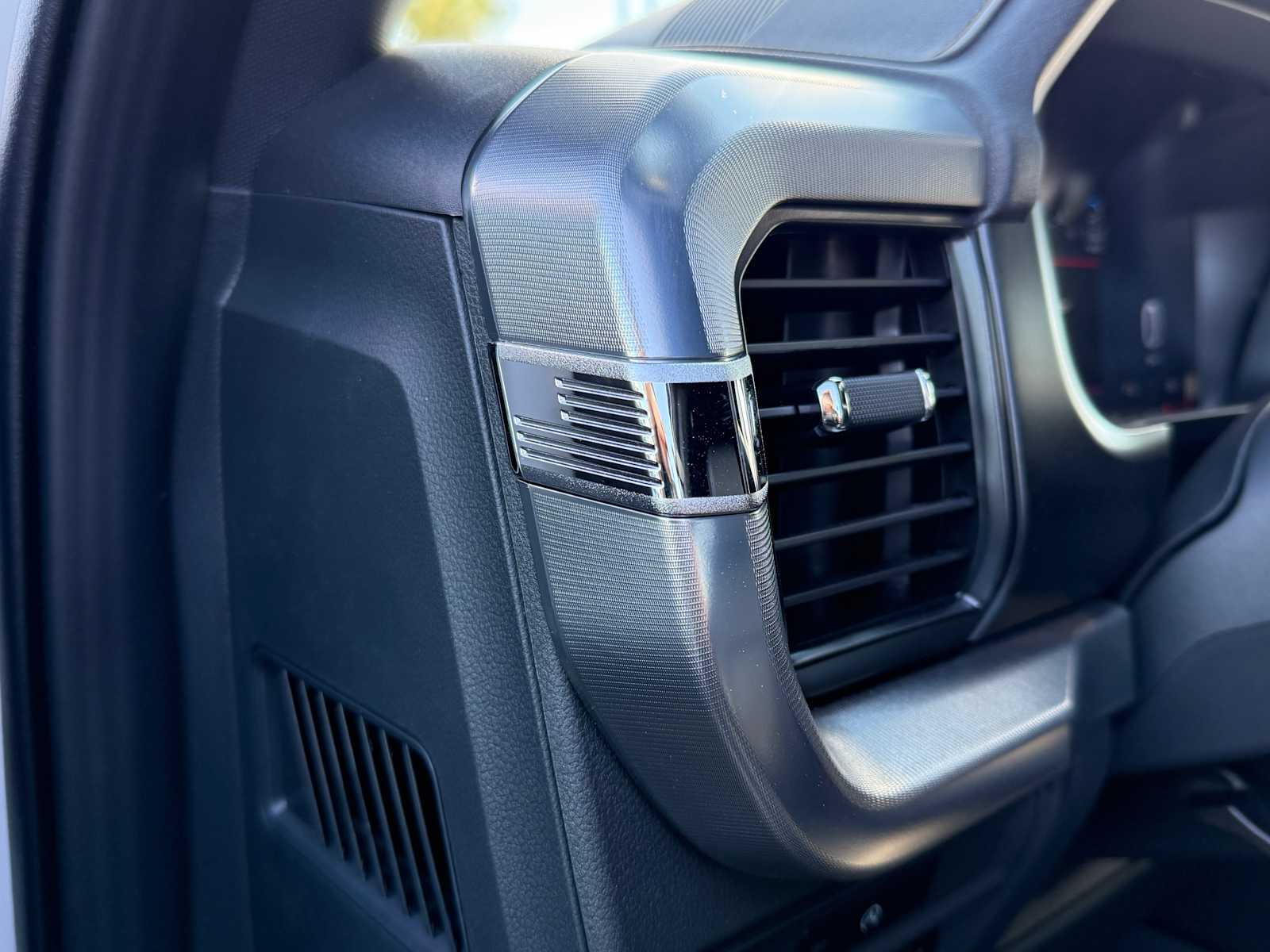 Thumbnail: 2025 Ford F-150 - 11