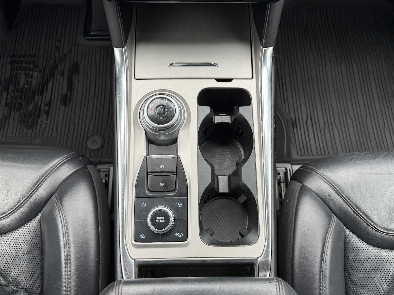 Thumbnail: 2021 Ford Explorer - 21