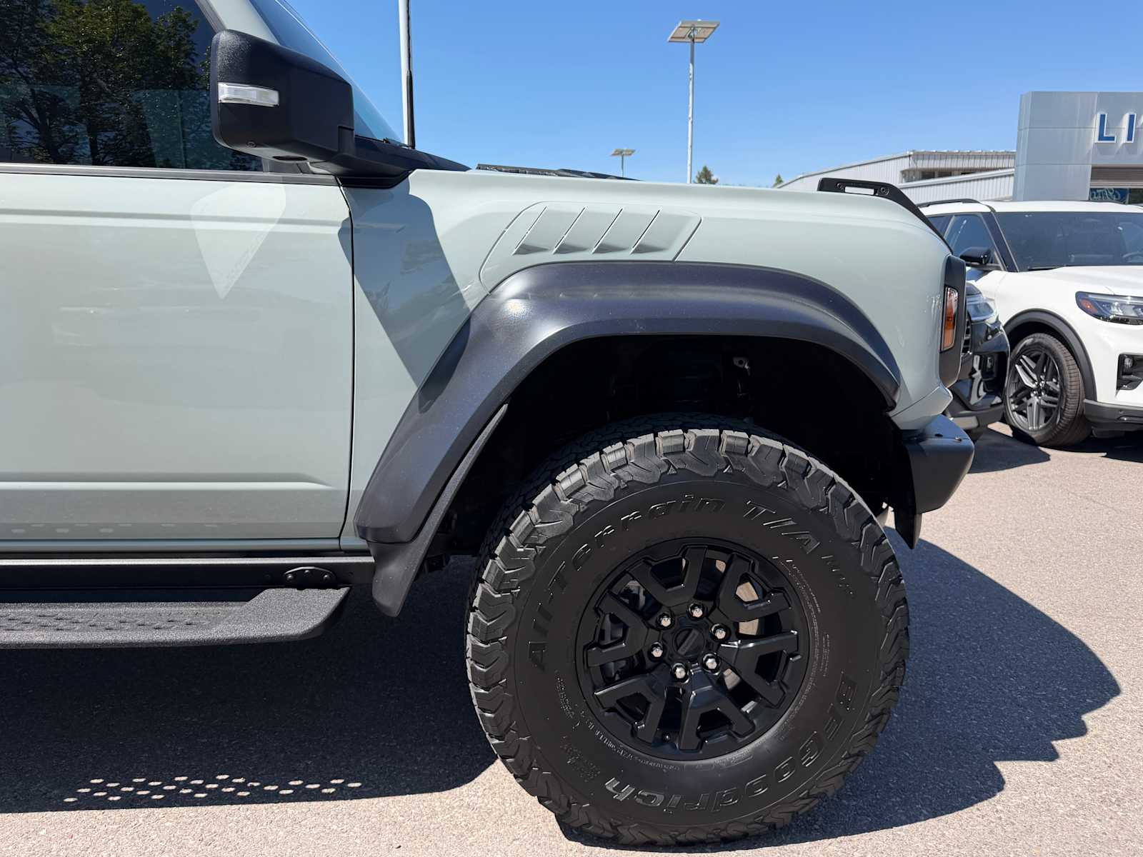 Thumbnail: 2023 Ford Bronco - 4