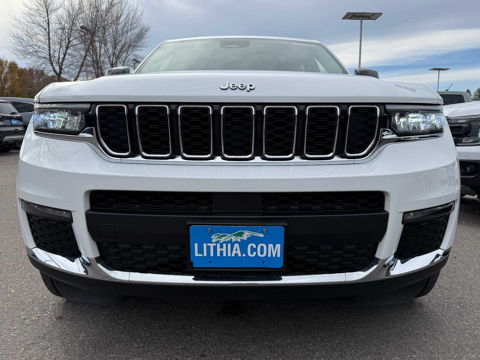 2021 Jeep Grand Cherokee Limited photo 2