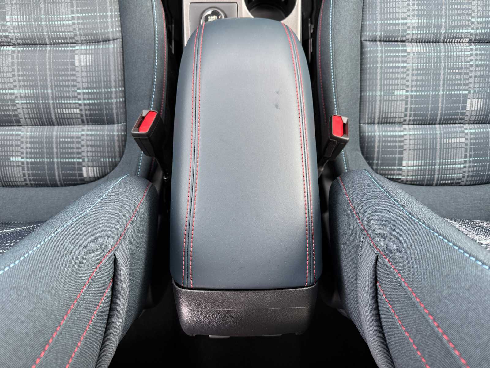 Thumbnail: 2025 Ford Bronco Sport - 20