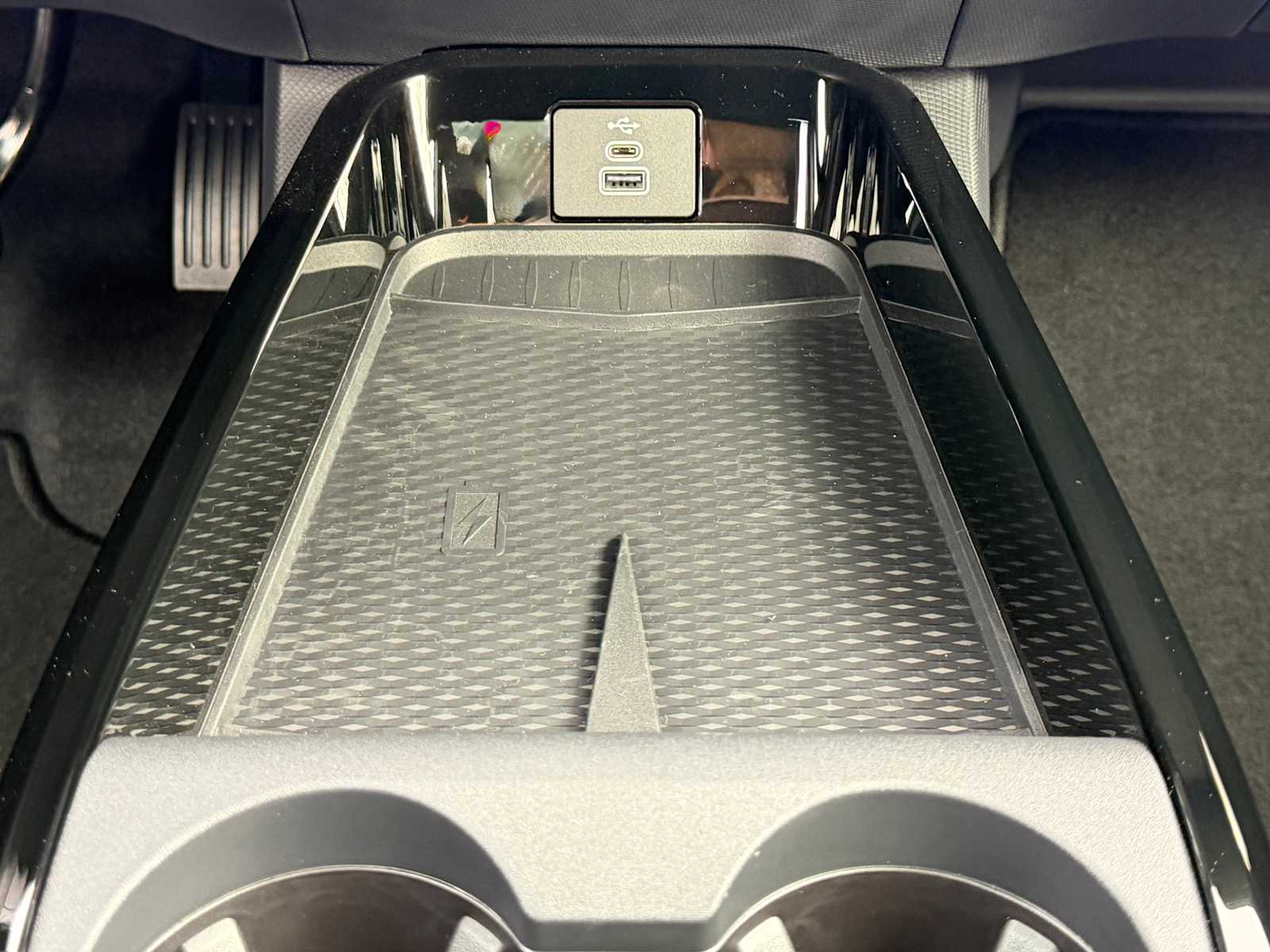 Thumbnail: 2025 Ford Mustang Mach-E - 18