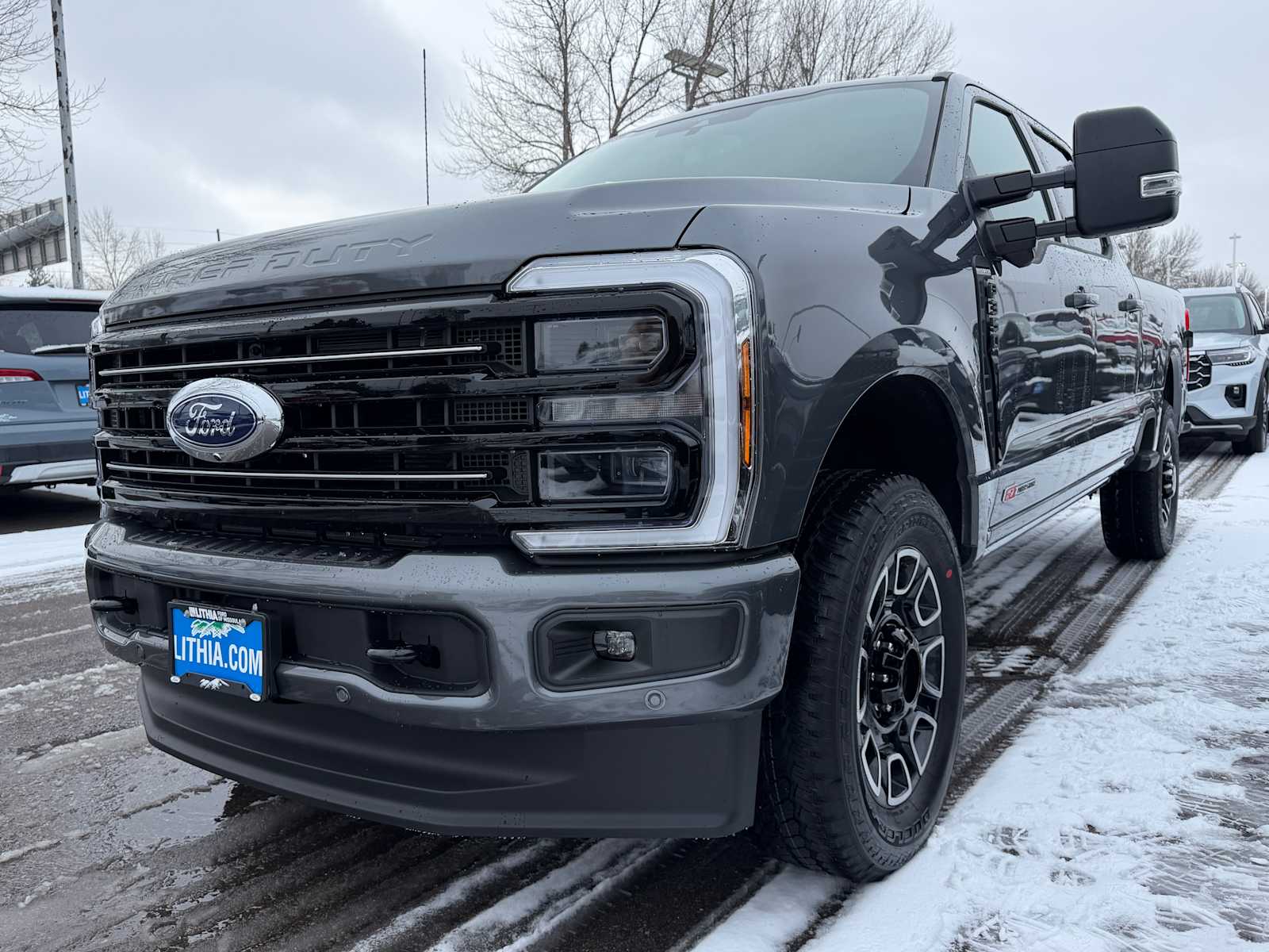 2026 Ford F-350 Super Duty Platinum's photo