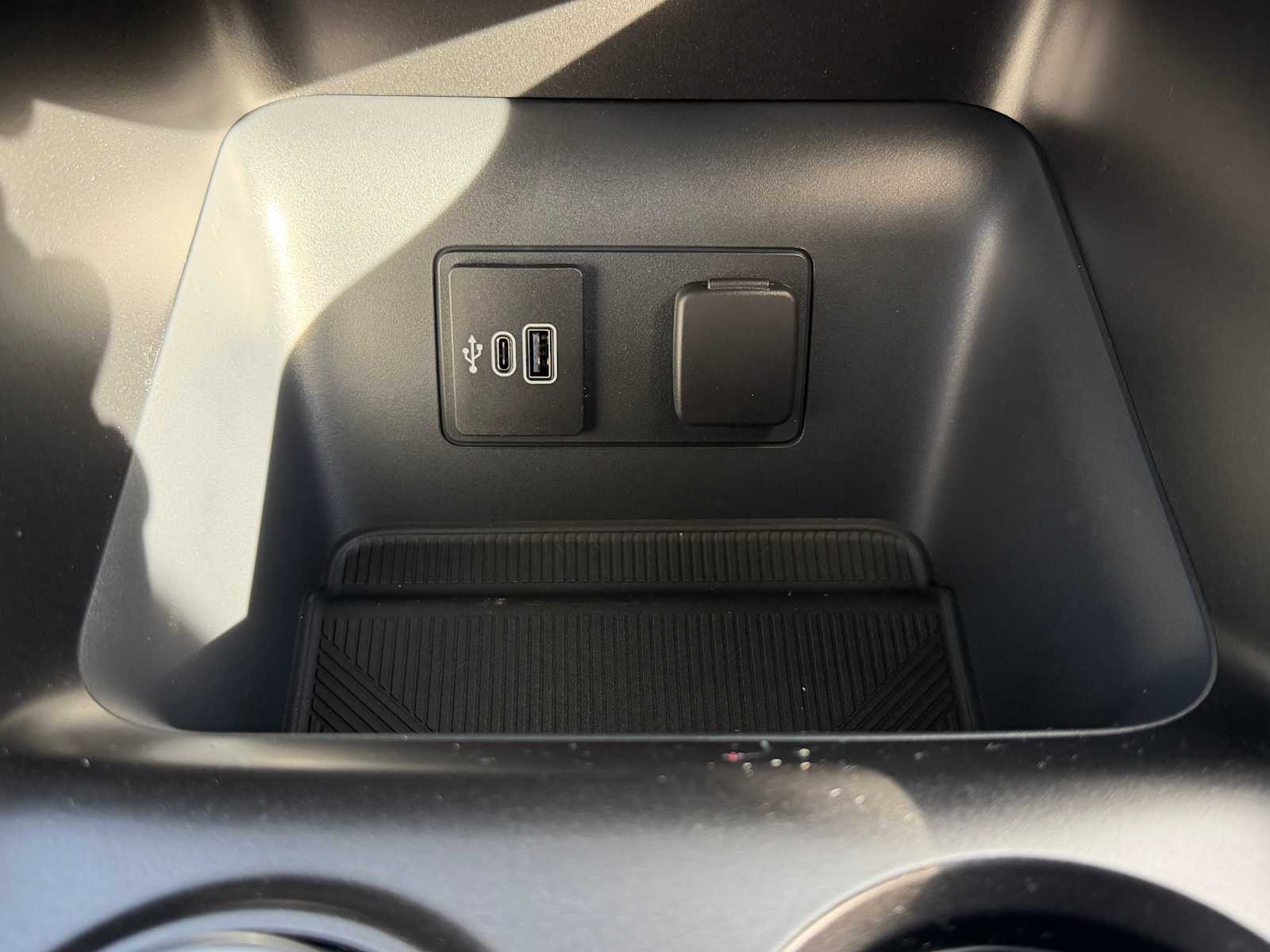 Thumbnail: 2026 Ford Explorer - 18