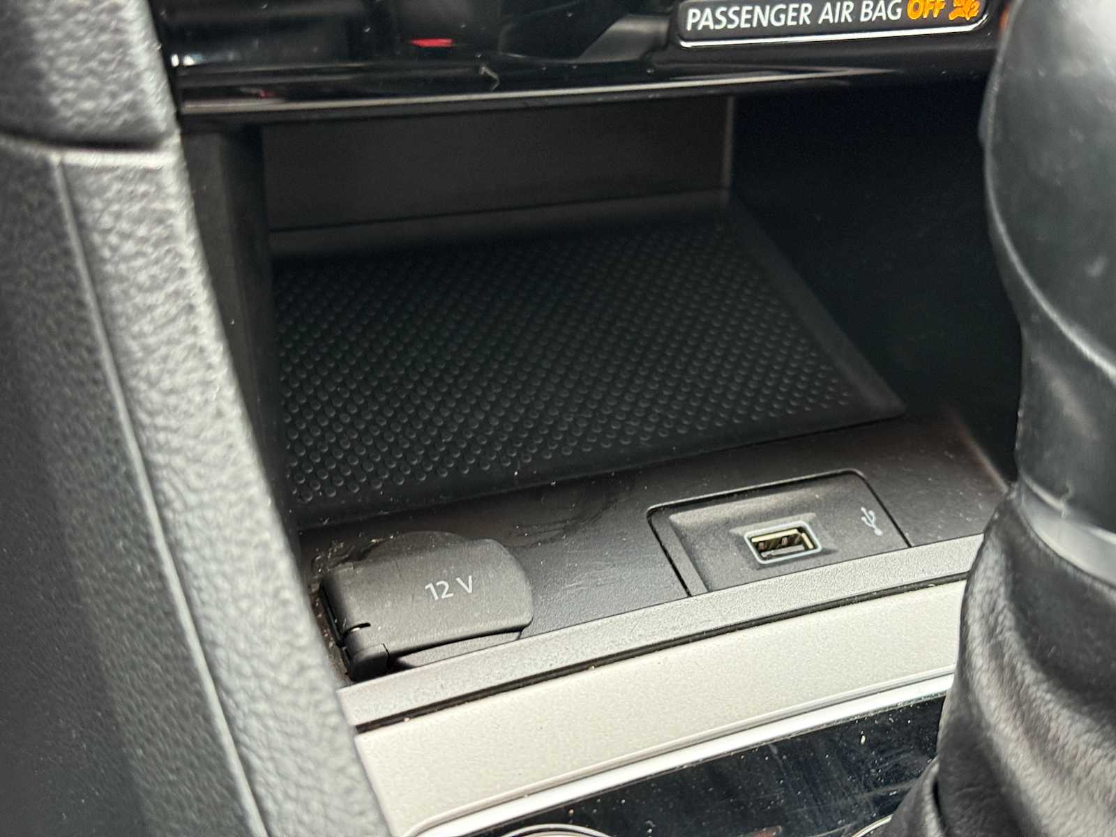 Thumbnail: 2021 Volkswagen Passat - 16