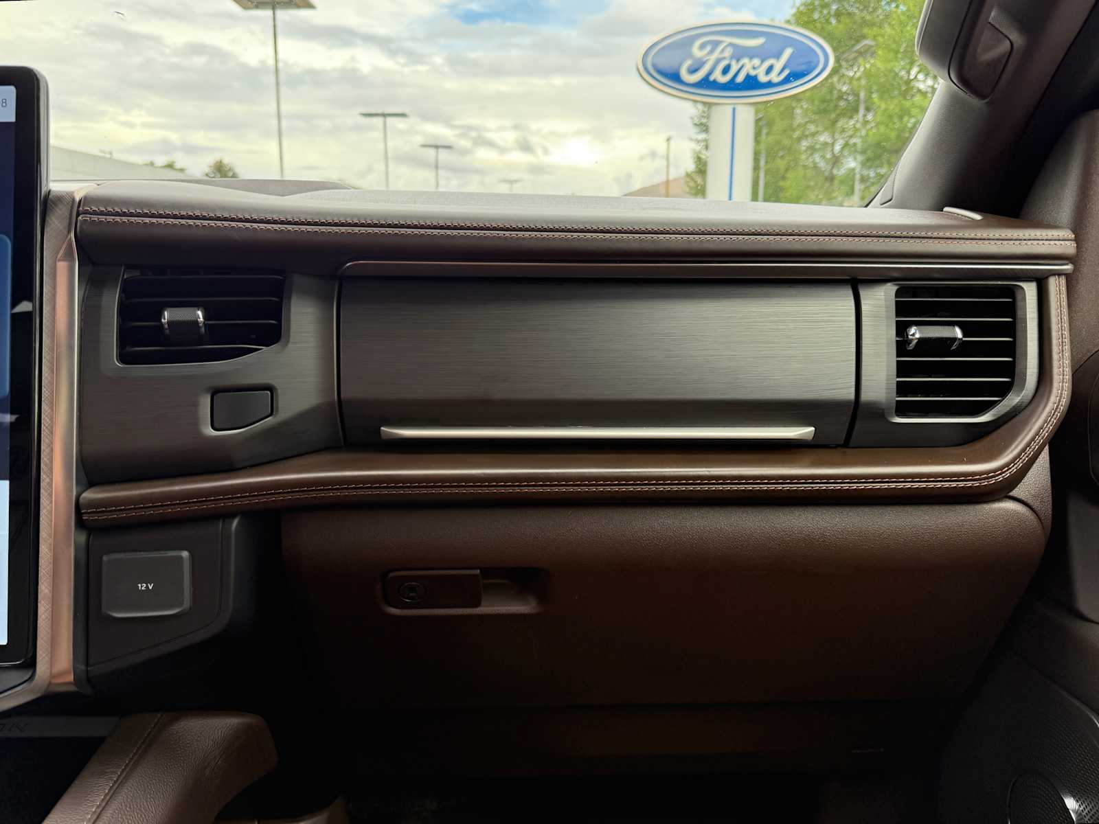 Thumbnail: 2024 Ford Expedition MAX - 24
