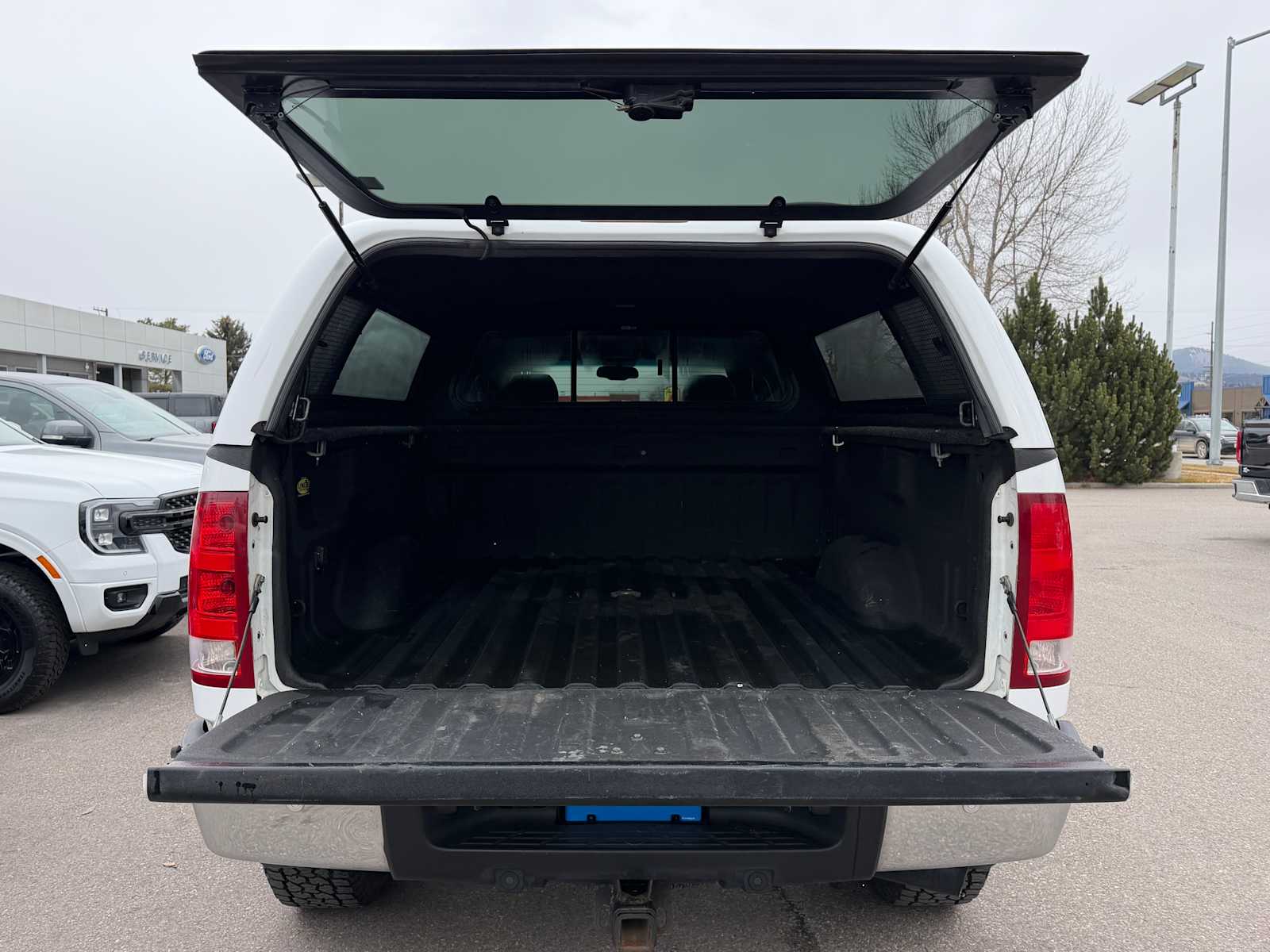 Thumbnail: 2009 GMC Sierra 2500 - 10