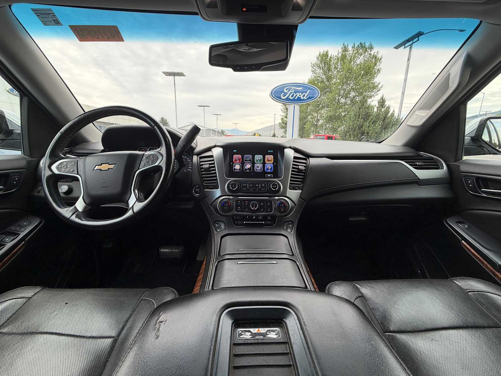 Thumbnail: 2018 Chevrolet Tahoe - 28