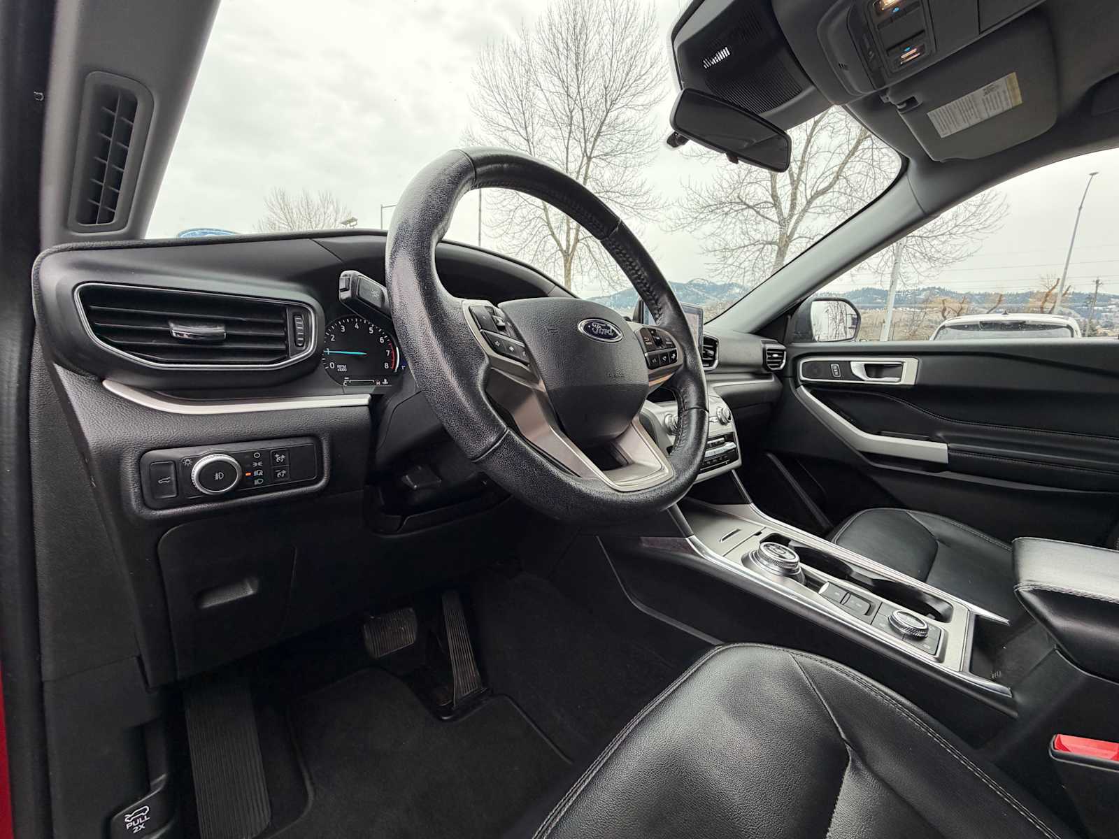 Thumbnail: 2020 Ford Explorer - 13