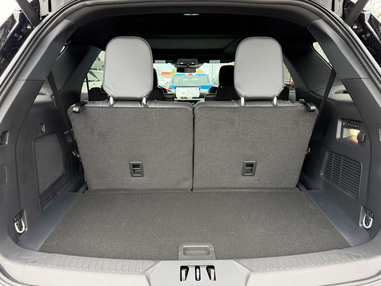 Thumbnail: 2026 Ford Explorer - 10