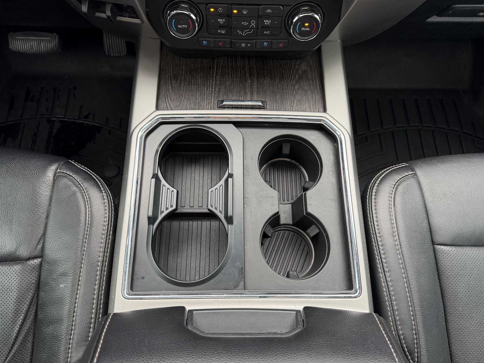 Thumbnail: 2020 Ford Econoline - 24