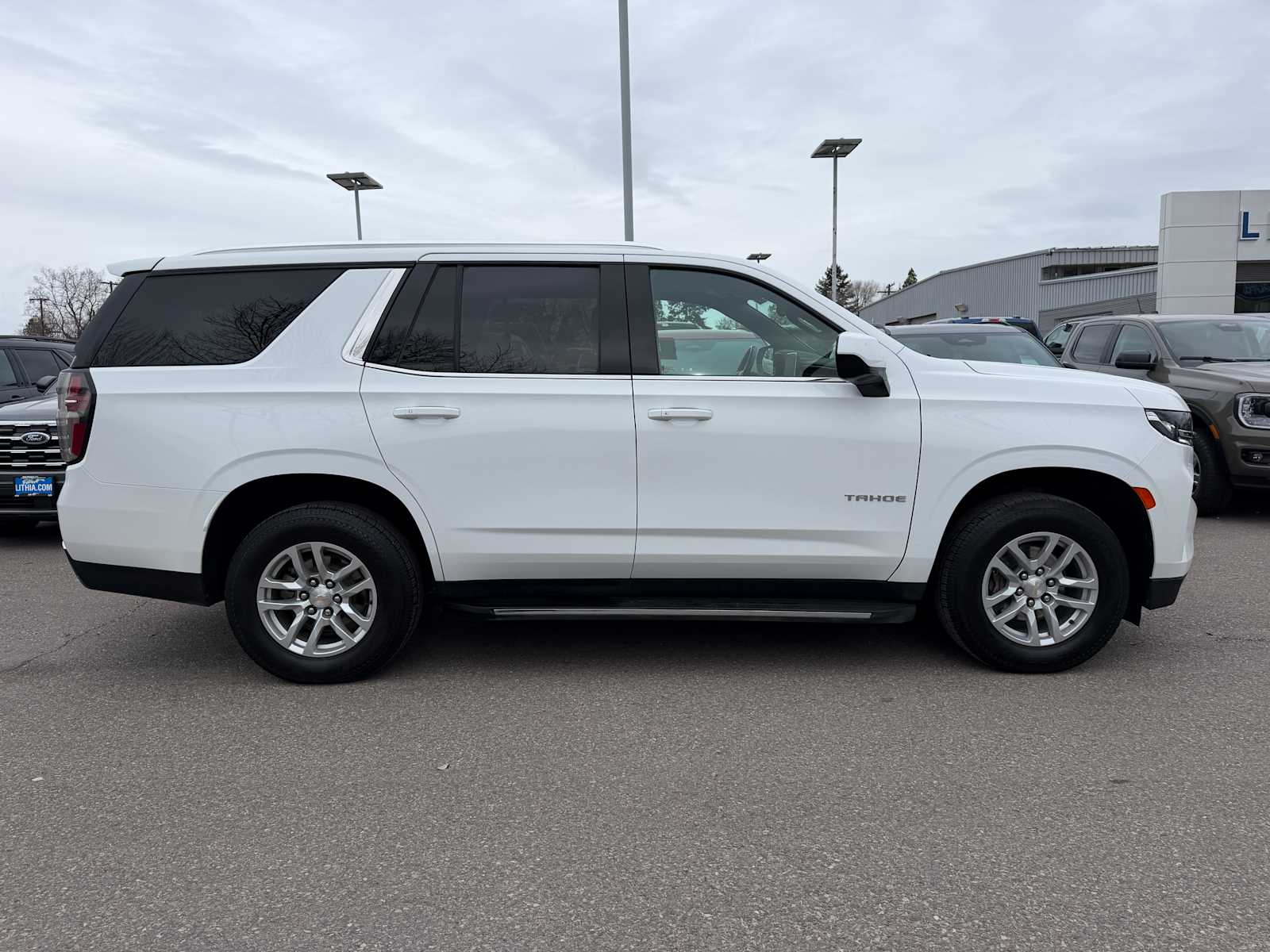 Thumbnail: 2023 Chevrolet Tahoe - 6