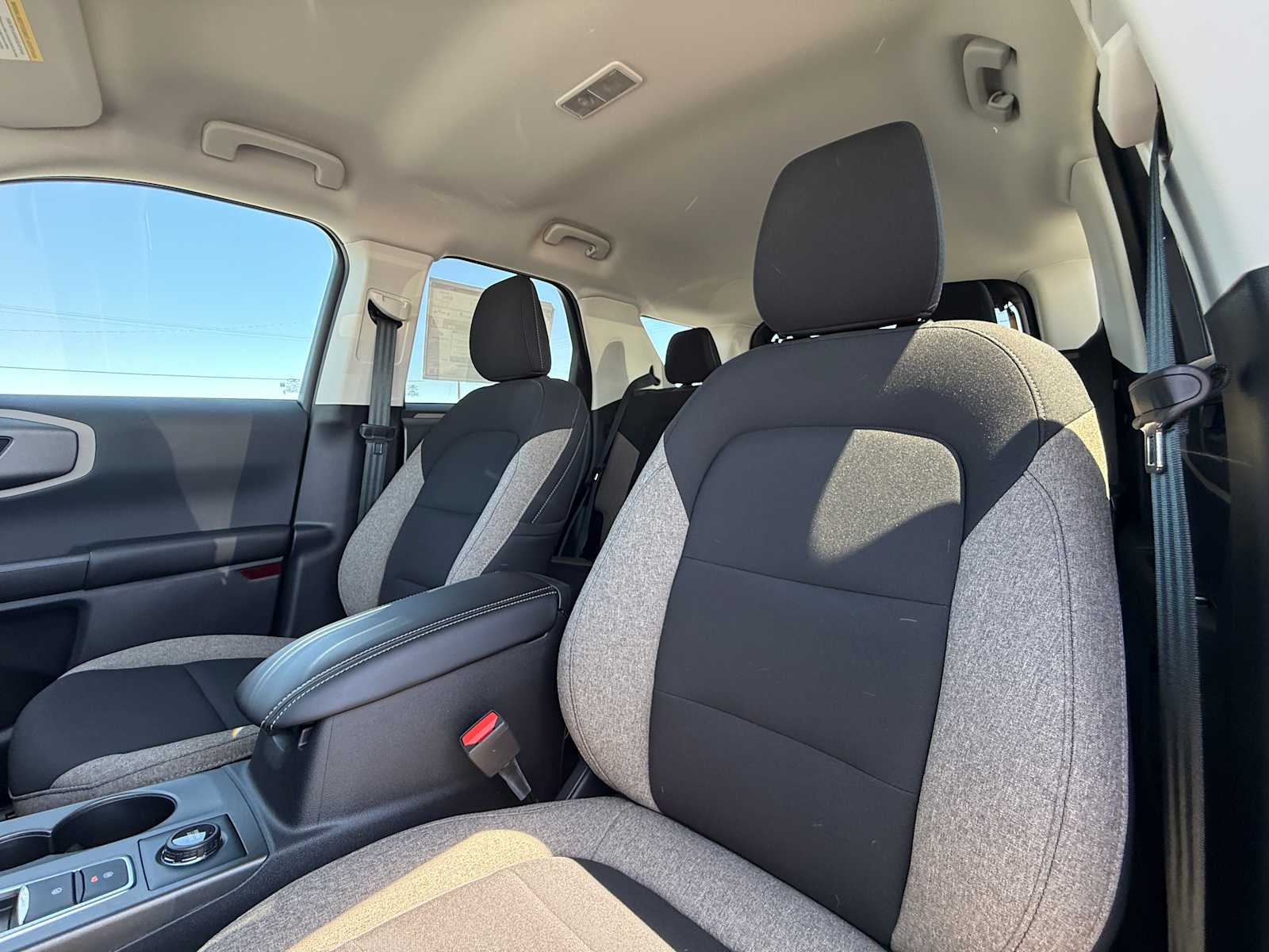 Thumbnail: 2025 Ford Bronco Sport - 12