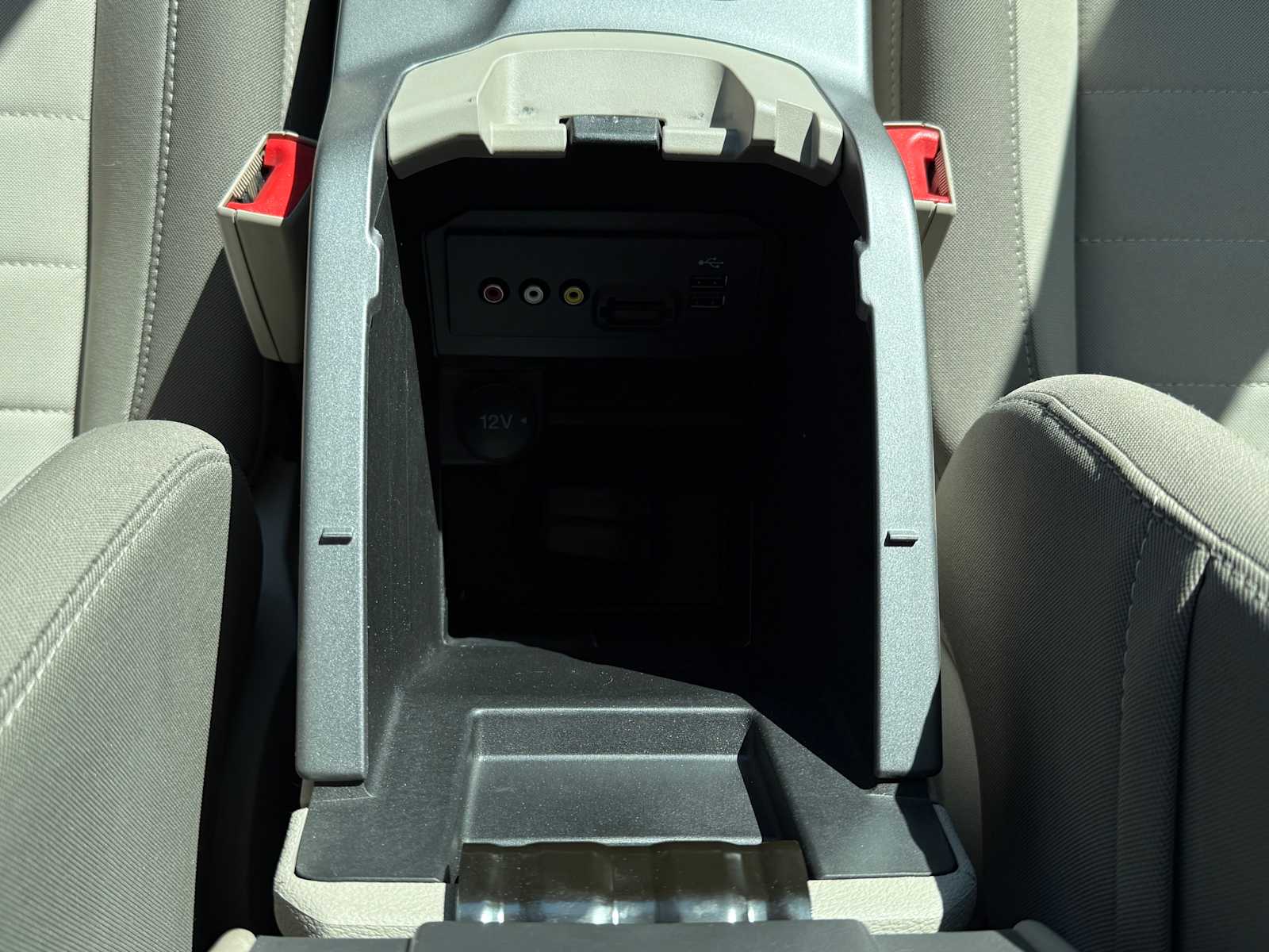 Thumbnail: 2014 Ford Escape - 21