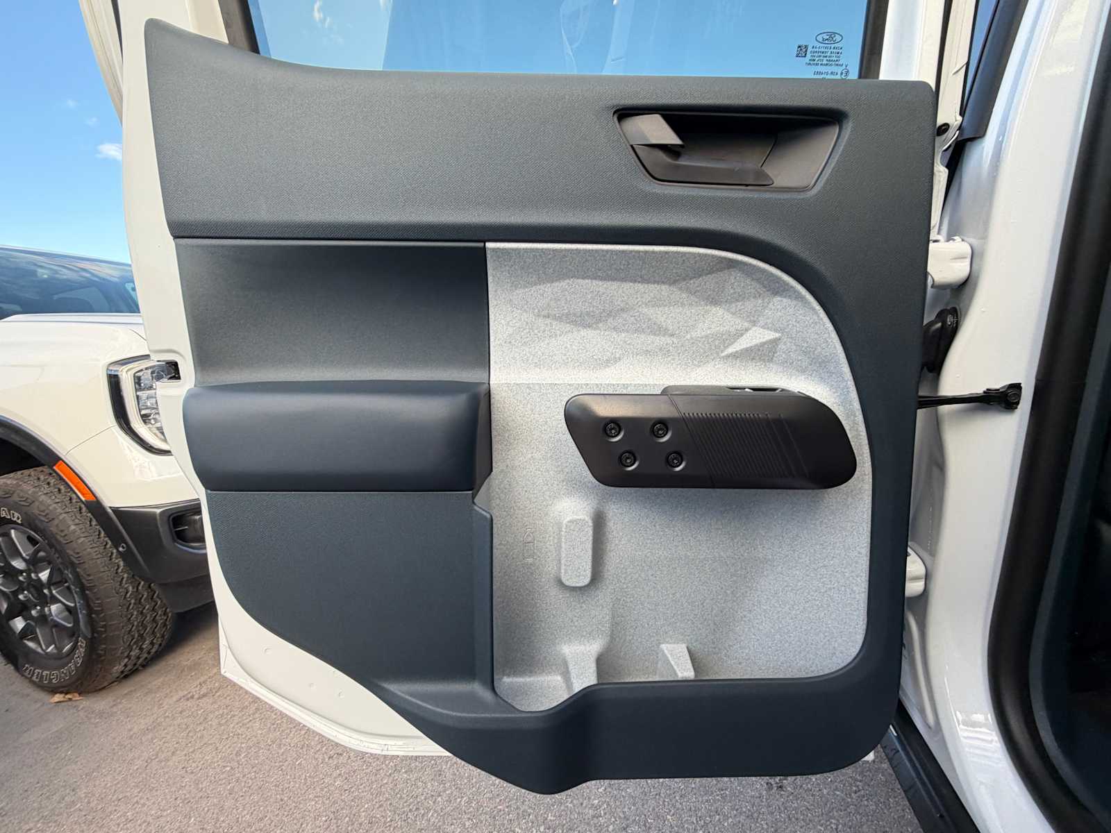 Thumbnail: 2025 Ford Maverick - 22