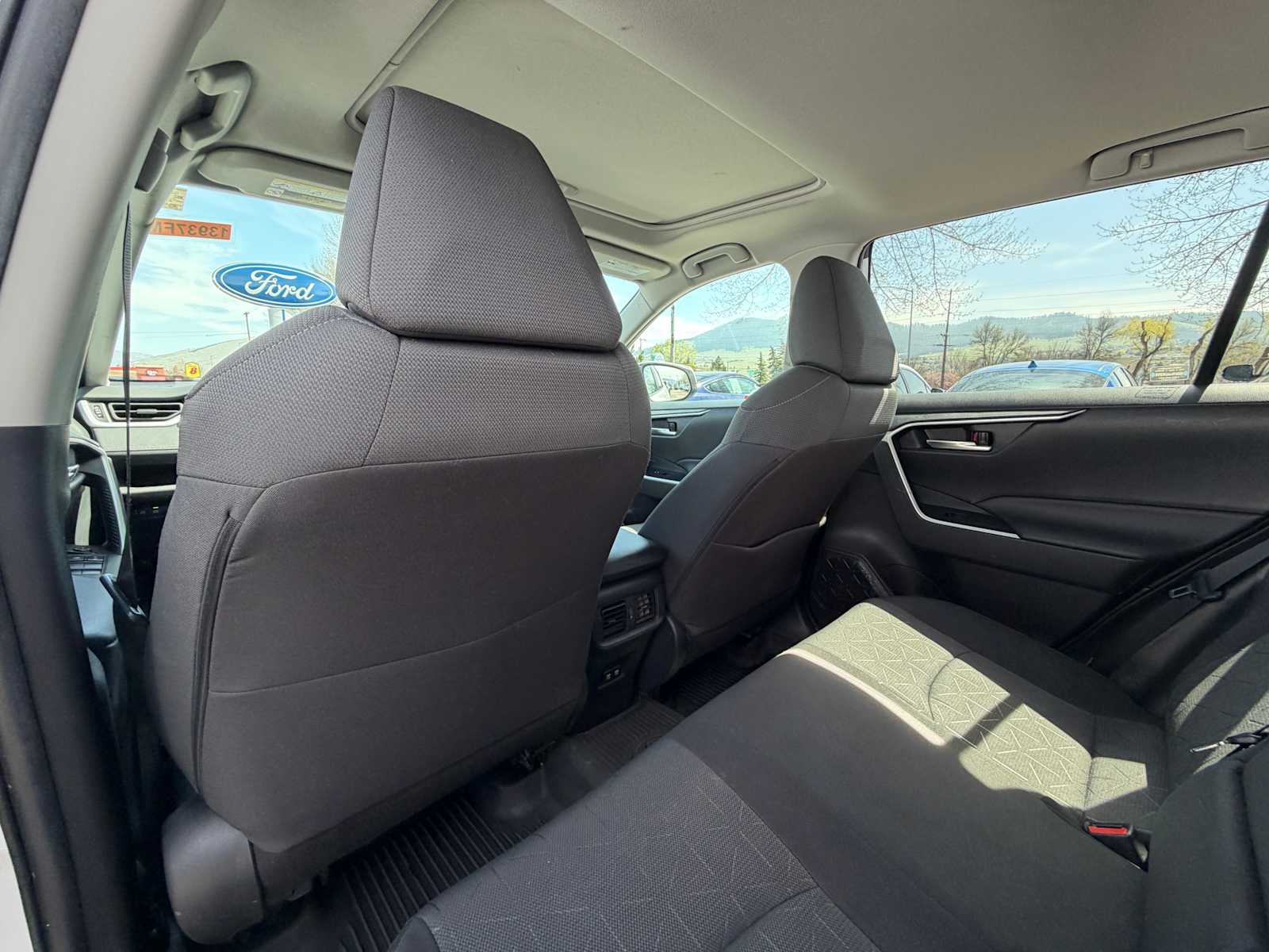 Thumbnail: 2021 Toyota RAV4 - 26