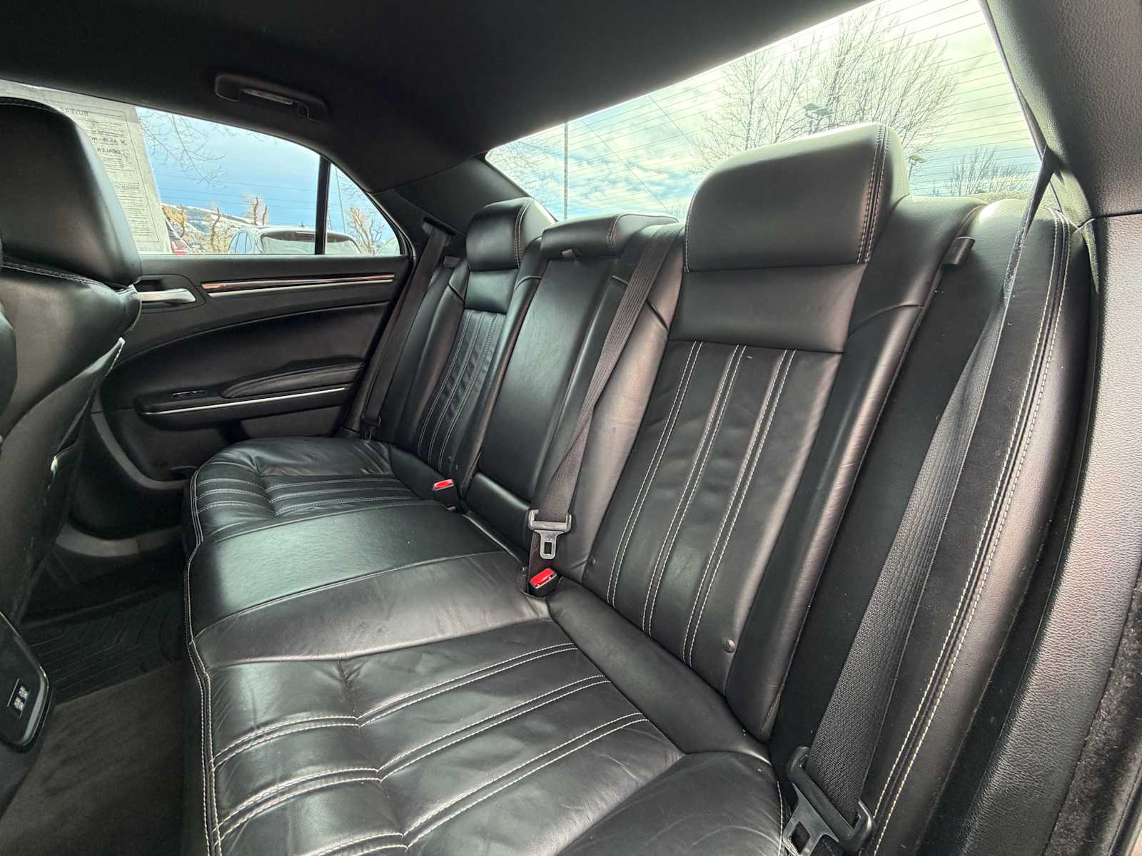 Thumbnail: 2018 Chrysler 300 - 25