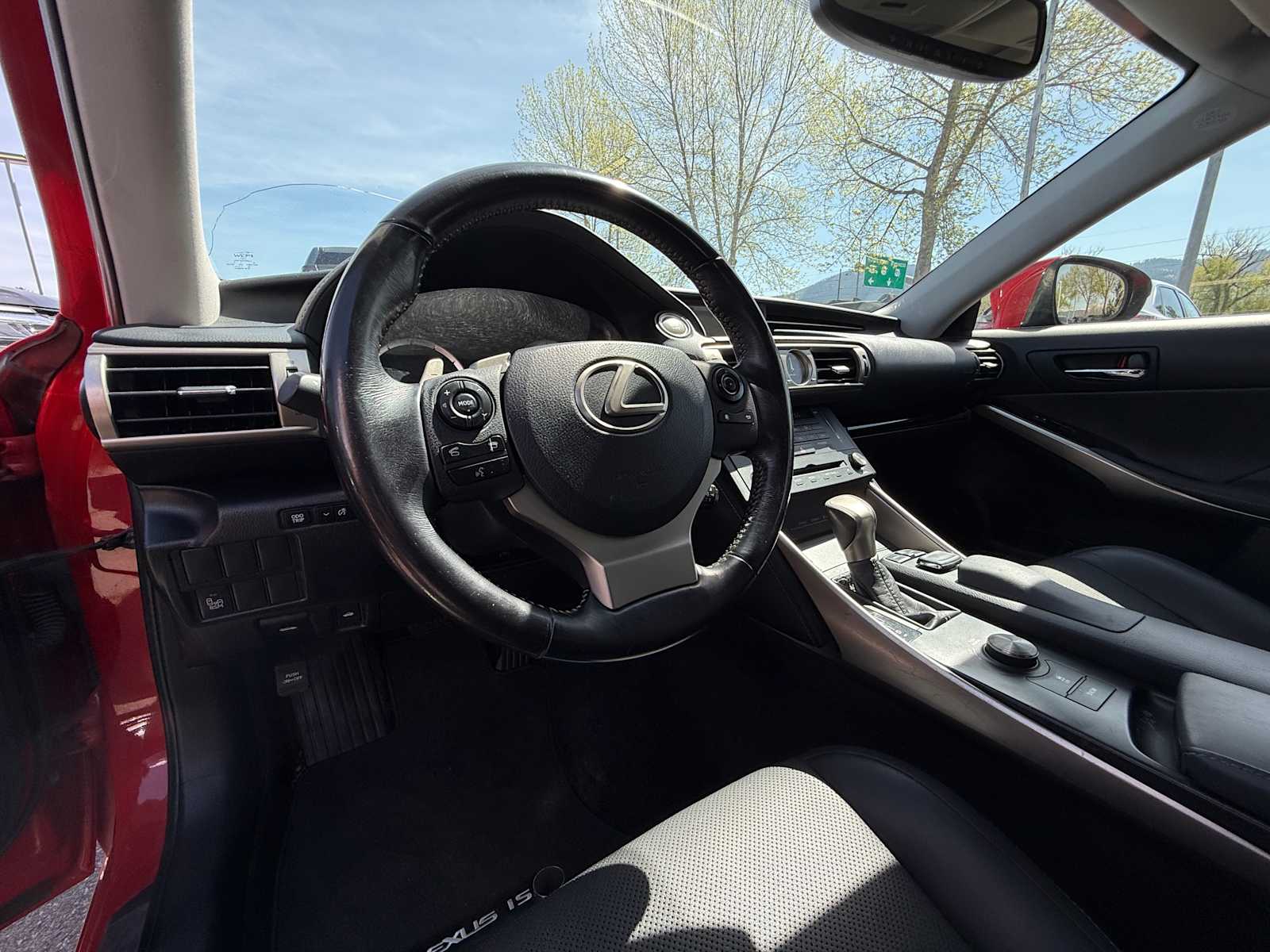 Thumbnail: 2016 Lexus IS - 13