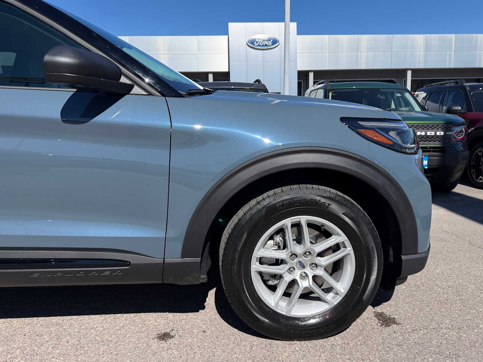 Thumbnail: 2026 Ford Explorer - 5
