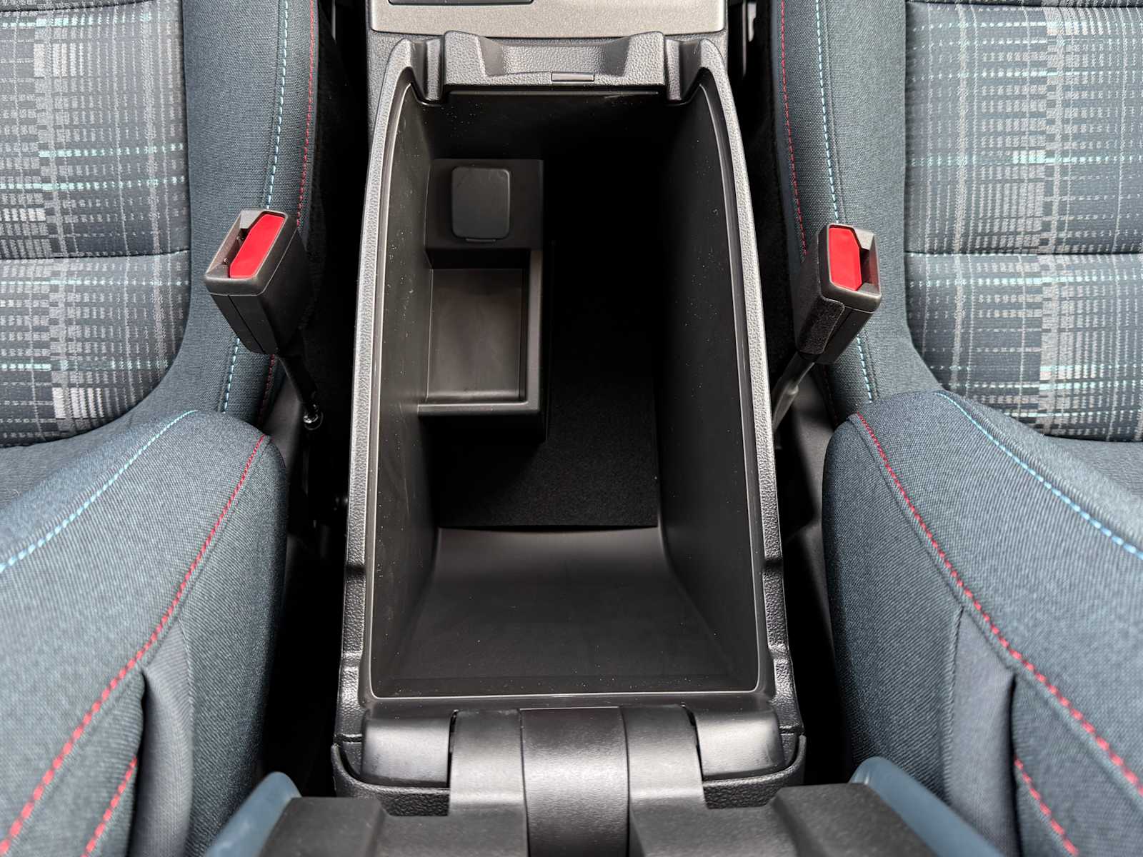 Thumbnail: 2025 Ford Bronco Sport - 21