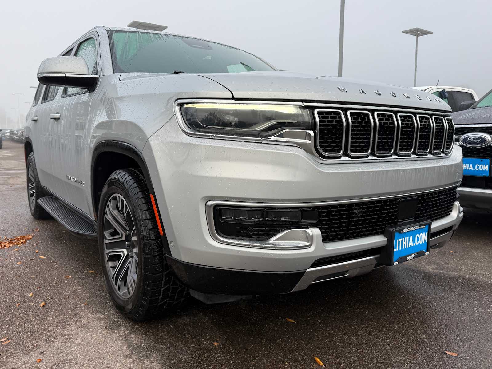 Thumbnail: 2022 Jeep Wagoneer - 4