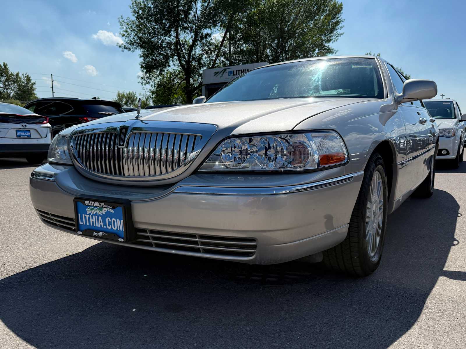 Thumbnail: 2009 Lincoln Town Car - 1