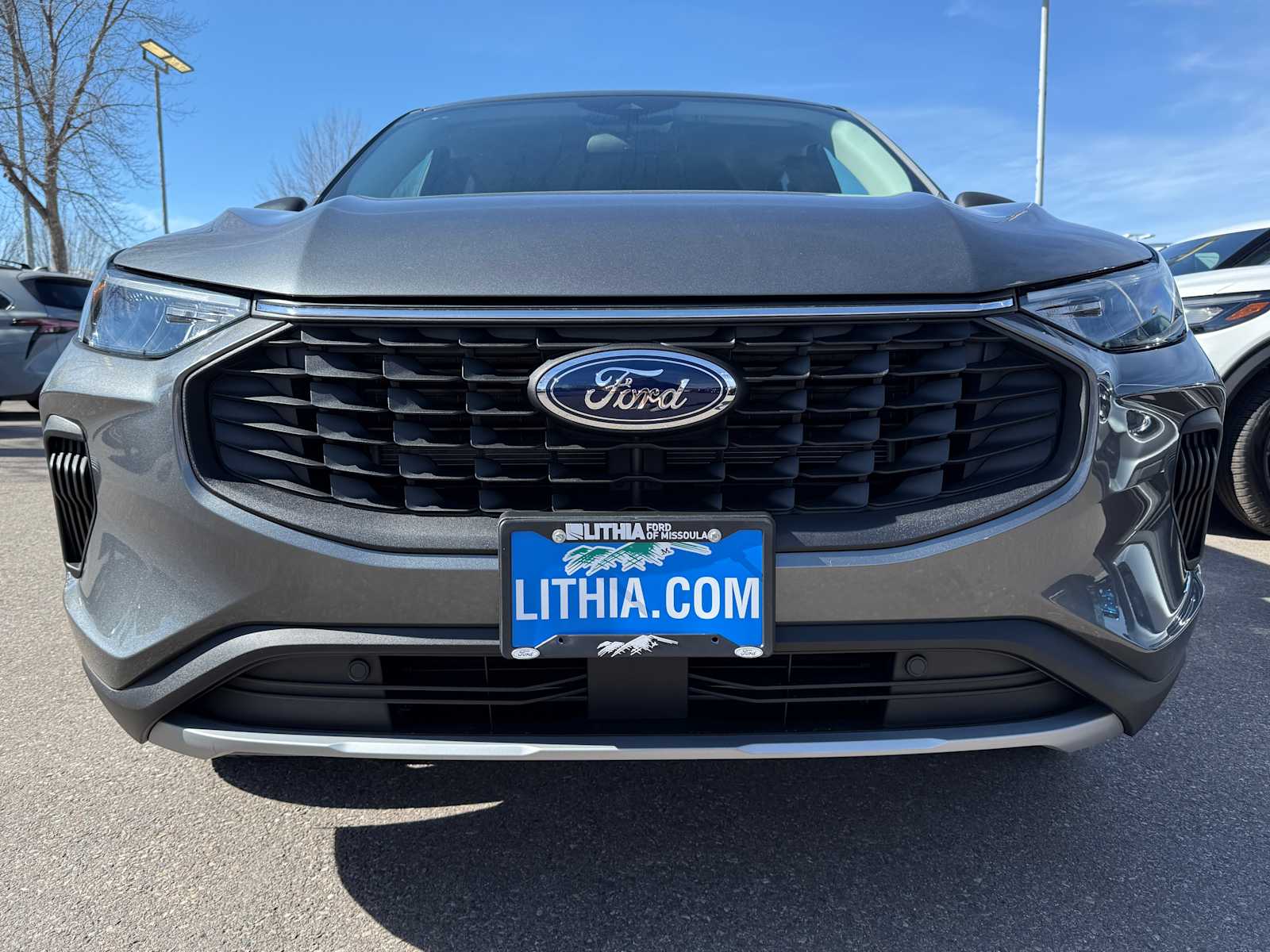 2025 Ford Escape Titanium photo 2