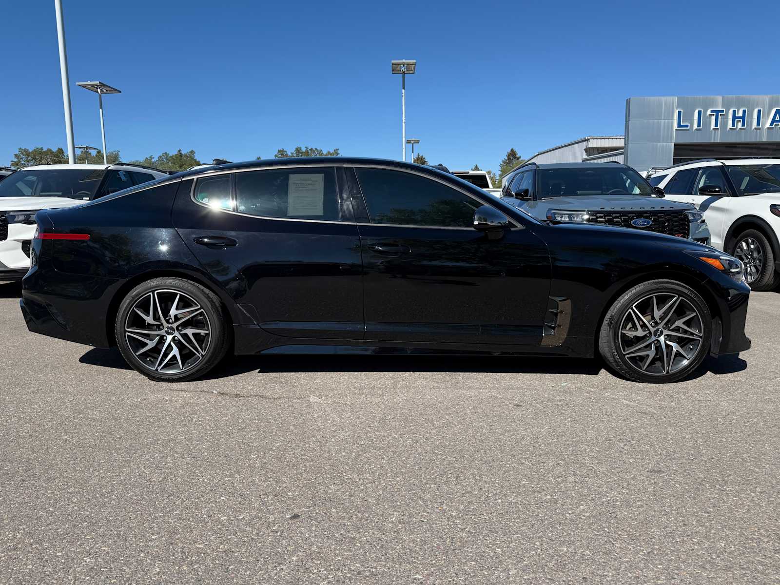 Thumbnail: 2022 Kia Stinger - 6