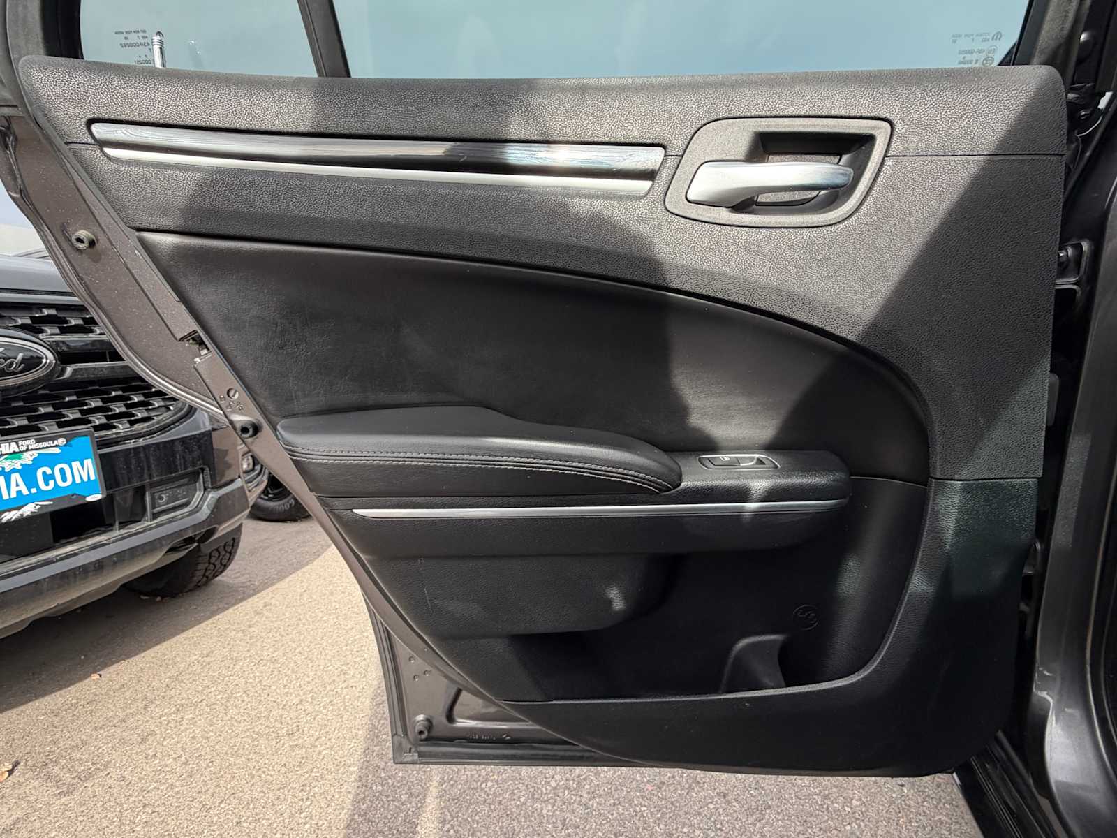 Thumbnail: 2018 Chrysler 300 - 24