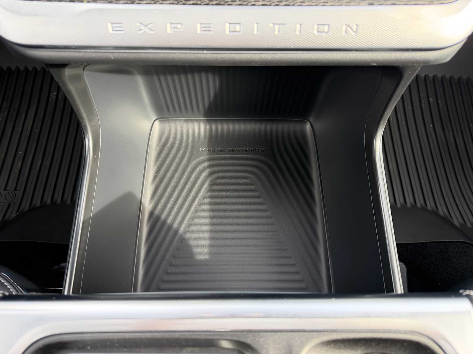 Thumbnail: 2026 Ford Expedition MAX - 20