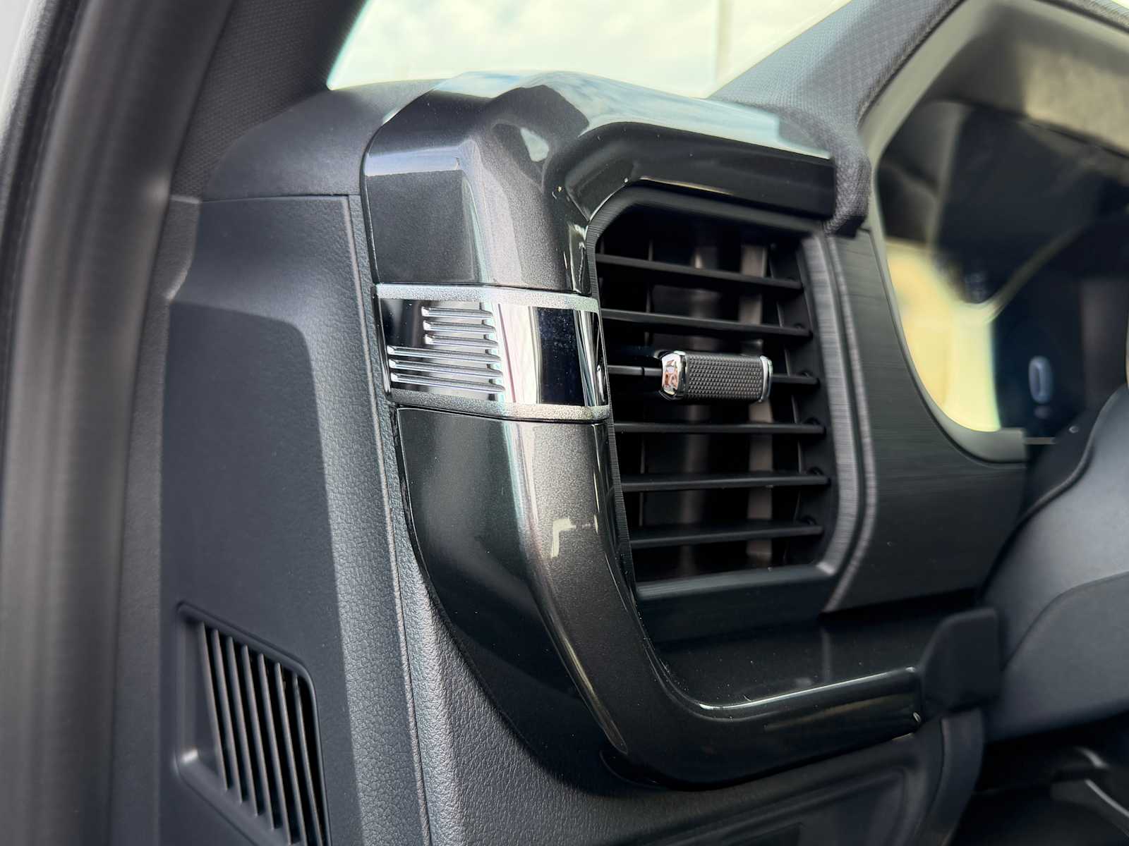 Thumbnail: 2025 Ford F-150 - 10